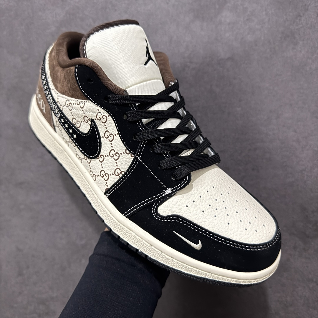 图片[3]-【定制版】Air Jordan 1 Low AJ1 乔1 “古驰联名—黑棕麂皮”高端定制 低帮复古篮球鞋 #定制鞋盒 大厂纯原品质出货 超高清洁度 皮料切割干净无任何毛边 细节完美 货号：LD8888-011 尺码：36 36.5 37.5 38 38.5 39 40 40.5 41 42 42.5 43 44 44.5 45-选品中心