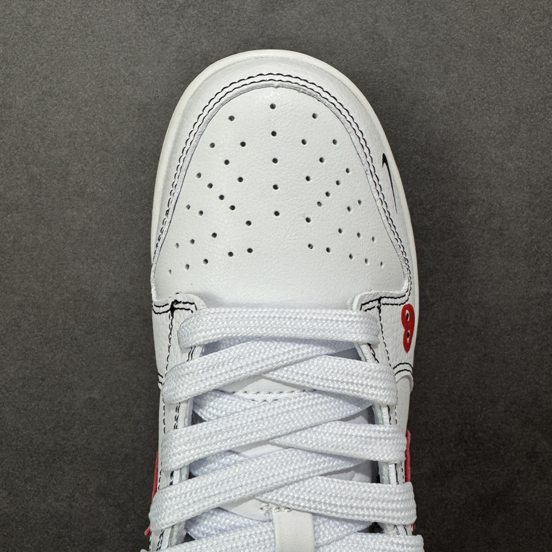 图片[8]-【定制版】Nike SB Dunk Low \”北面联名“——白红黑” 高端定制 低帮休闲板鞋 定制鞋盒 Ortholite鞋垫透气防臭 大厂纯原品质出货 超高清洁度 皮料切割干净无任何毛边 细节完美 货号：YF9511-910 尺码： 36 36.5 37.5 38 38.5 39 40 40.5 41 42 42.5 43 44 44.5 45-选品中心