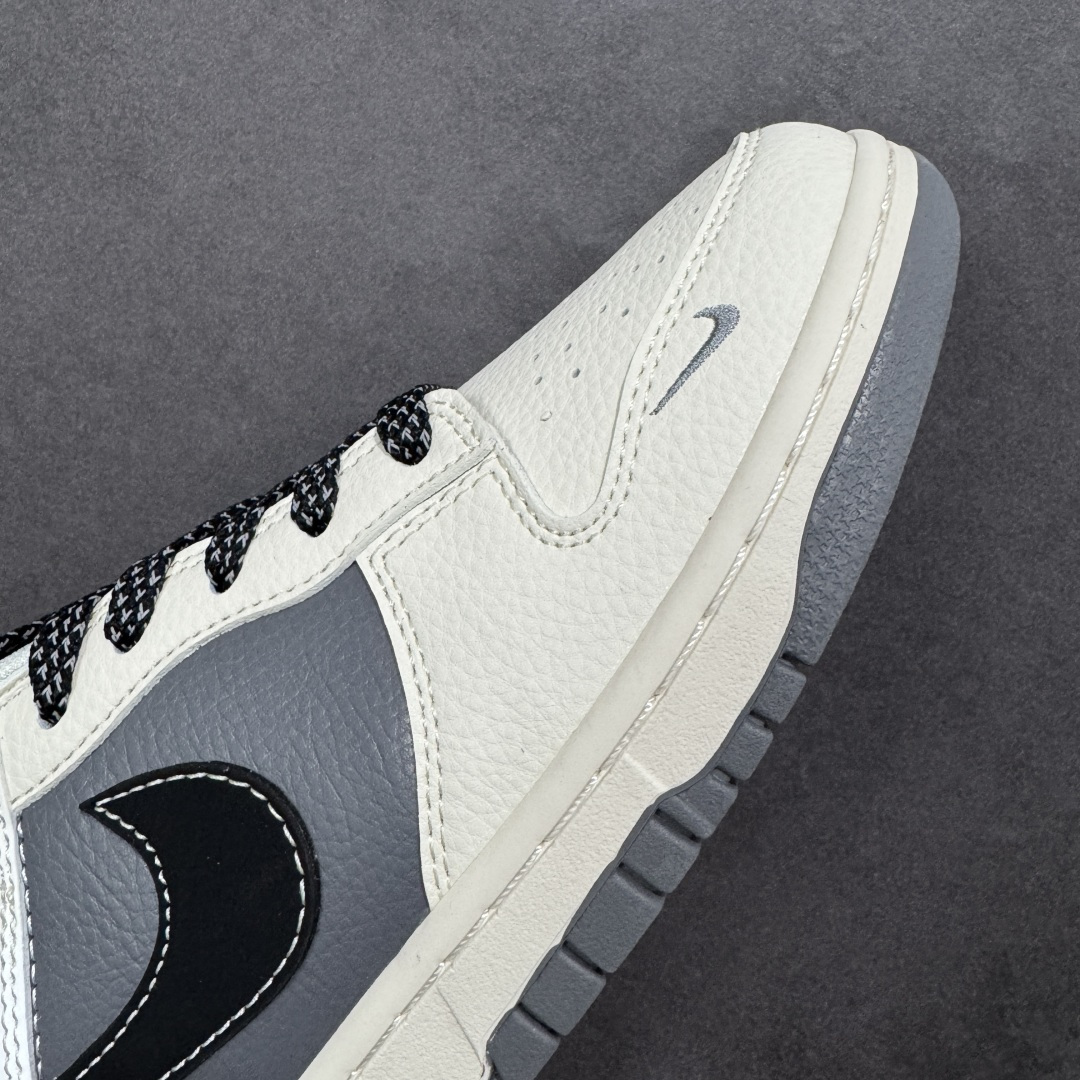 图片[5]-【定制版】Nike SB Dunk Low“ Supreme 联名—米灰黑拼接” 周年高端定制 低帮休闲板鞋 定制鞋盒 大厂纯原品质出货 超高清洁度 皮料切割干净无任何毛边 细节完美 货号：JP1628-011 尺码： 36 36.5 37.5 38 38.5 39 40 40.5 41 42 42.5 43 44 44.5 45-选品中心