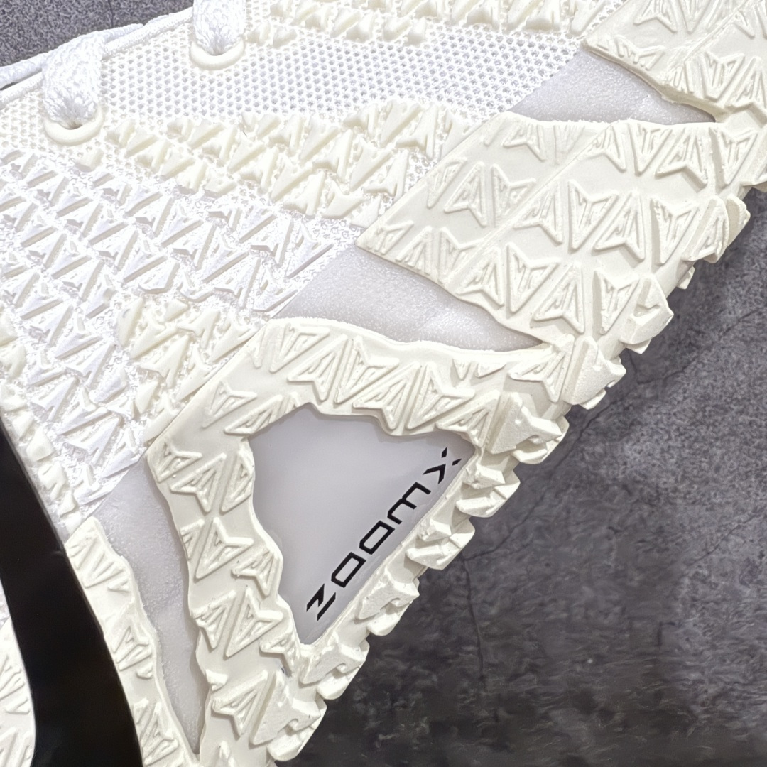 图片[4]-【OX纯原】NK Ja 3 Scratch EP 莫兰特三代柔软舒适防滑耐磨透气支撑轻便低帮篮球鞋 全明星 米白黑 HF2794-101 重磅登场0 历时半年全力打造 实战体验天花板上限 再度提高🔝 【顶配缓震】独家革新搭载 前掌5mm TURBO气垫 兼具贴地与缓震！（正品仅长方形小气垫）➕后掌大马蹄14mm厚 气垫 提高后掌缓震极限 （正品后掌无气垫） 【顶级抗扭】 搭载硬度65HC 发泡中底框架 ➕高强度中足抗扭片 革新升级 赛事级抗扭水平！独此一家 【顶级支撑】鞋身侧向包裹 双层补强层 200斤以上选手 也可驾驭（正品仅一层）对比市场货品偷工减料 不可同日而语！ 气垫气压上脚即可感受！鞋底止滑配方 无需磨合 原地起飞🛫 尺码：40-46-选品中心