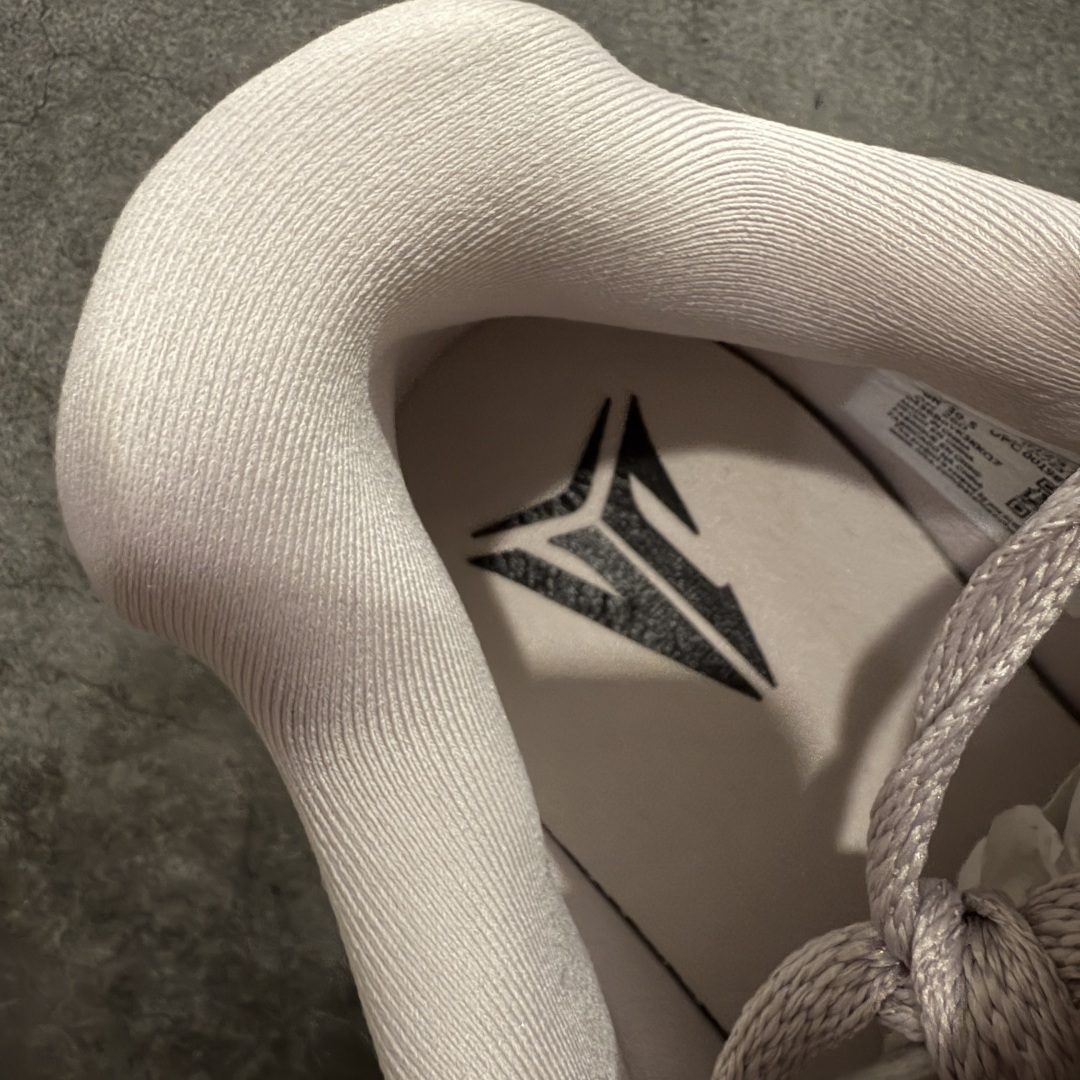 图片[7]-【灭世纯原】NK Ja 3 莫兰特3代 JA3 EYBL 浅粉 灭世纯原 颠覆革新 全码出货‼ #增配前掌ZoomTurbo➕抗扭片➕后掌马蹄Zoom气垫（正品仅配置前掌长方形zoom气垫） #采用科比4代鞋楦以及龙骨数据打造！小科4实至名归！（完美解决正品压脚趾问题） #鞋身➕鞋头增配高频补强层，提升鞋头以及脚踝支撑性 #鞋垫采用科比4代元年高弹缓震垫材质-磨合一场直接贴合脚型☑ #外底加厚2mm，升级止滑配方，磨合一次，抓地原地起飞 缓震配置独家革新，澎湃脚感，实战属性直接拉满！ 货号：IH2374-001 尺码：39 40 40.5 41 42 42.5 43 44 44.5 45 46-选品中心