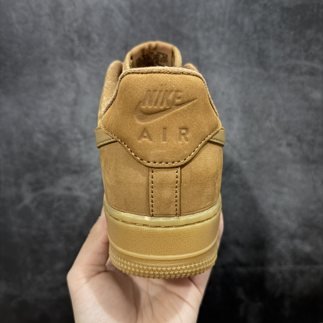 图片[4]-【T版/XC改进版】NK Air Force 1 Low 07 LV8 \”Wheat Flax\” 空军一号低帮 小麦色 CJ9179-200 此版修改勾子颜色 原厂麂皮鞋面打造 原楦头原纸板 纯正空军版型 全掌内置蜂窝气垫 原盒配件 原厂中底钢印、拉帮完美 尺码：36 36.5 37.5 38 38.5 39 40 40.5 41 42 42.5 43 44 44.5 45-选品中心