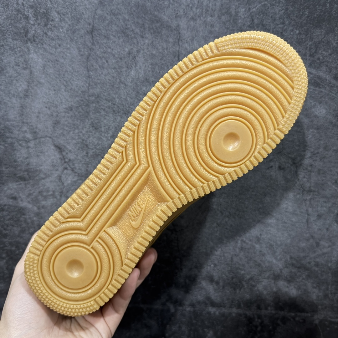 图片[9]-【T版/XC改进版】NK Air Force 1 Low 07 LV8 \”Wheat Flax\” 空军一号低帮 小麦色 CJ9179-200 此版修改勾子颜色 原厂麂皮鞋面打造 原楦头原纸板 纯正空军版型 全掌内置蜂窝气垫 原盒配件 原厂中底钢印、拉帮完美 尺码：36 36.5 37.5 38 38.5 39 40 40.5 41 42 42.5 43 44 44.5 45-选品中心