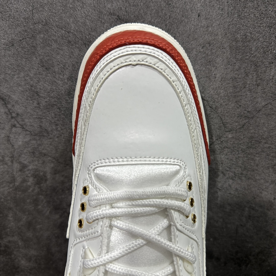 图片[5]-【外贸纯原】Air Jordan 3 Mexico \”El Vuelo\” 墨西哥独立日 AJ3 乔丹3代 aj3 乔3 白红绿 男女同款 乔丹篮球鞋系列 设计灵感源自墨西哥城的墨西哥职业摔跤传统，将Michael Jordan标志性的飞行姿态与戴面具的摔跤手在擂台上空翻腾的动作相连接；设计上，鞋款整体以巅峰白色皮革鞋面为基础，点缀受墨西哥国旗启发的绿色、白色和红色元素。纹理皮革与亮面拼接而成的图案覆盖层，呼应了传统摔跤手面具的造型。金色鞋带孔和鞋舌Jumpman Logo标志，为鞋款注入冠军风范，而松绿色和龙红色细节则为球鞋增添节日氛围。鞋身最大的亮点莫过于侧边波浪形的Swoosh Logo设计也呼应了鞋款为摔跤手面具的造型，该设计还是第一次在Jordan鞋款上体现，后跟Jumpmaan Logo及Air也以金色刺绣妆点，另外鞋舌内还绣有西班牙语\”QUE FUERZA\”和\”MAS VALE MANA\”，意为\”何等力量\”和\”智慧更重要\”，在墨西哥摔跤文化中常见，既致敬了擂台上的搏斗，也强调了战略思维的重要性。 货号：IO1752-100 尺码：40 40.5 41 42 42.5 43 44 44.5 45 46 47.5 48.5-选品中心