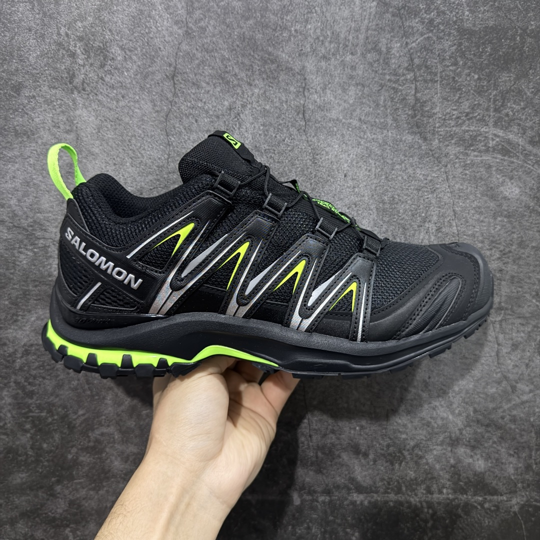 【666版本】SALOMON 萨洛蒙 XA PRO 3D 户外运动 网布减震防滑透气 低帮跑步鞋 男女同款 黑绿 474779 全新品质 巅峰之作 所有配色均购物原版拆解1：1开发 原材料打造 非市场公版便宜货 私模大底 清洁度比市场所有版本都高 全套原纸板楦头开发 原厂网布配套 确保原汁原味 完美呈现版型 原档数据独家私模五层组合大底 男女鞋同步官方开发至46 原装Ortholite轻量化鞋垫 中底布带钢印编号 原厂TPU锁扣 进口港宝加持 后跟自然饱满 还原公司包裹性 鞋面采用SENSIFT贴合技术 全方位贴合包裹脚型 鞋跟部鞋底牵引设计 提供强大的抓地性能 更适应野外崎岖不平的道路 其3D ADVANCED CHASSIS底盘 材料轻量大化 钉齿设计更具稳定性 防护性 鞋底易磨损区运用CONTAGRIP高耐磨材料 应对城市硬质路面长距离跑考验 尺码：36 36.5 37.5 38 38.5 39 40 40.5 41 42 42.5 43 44 45 46-选品中心