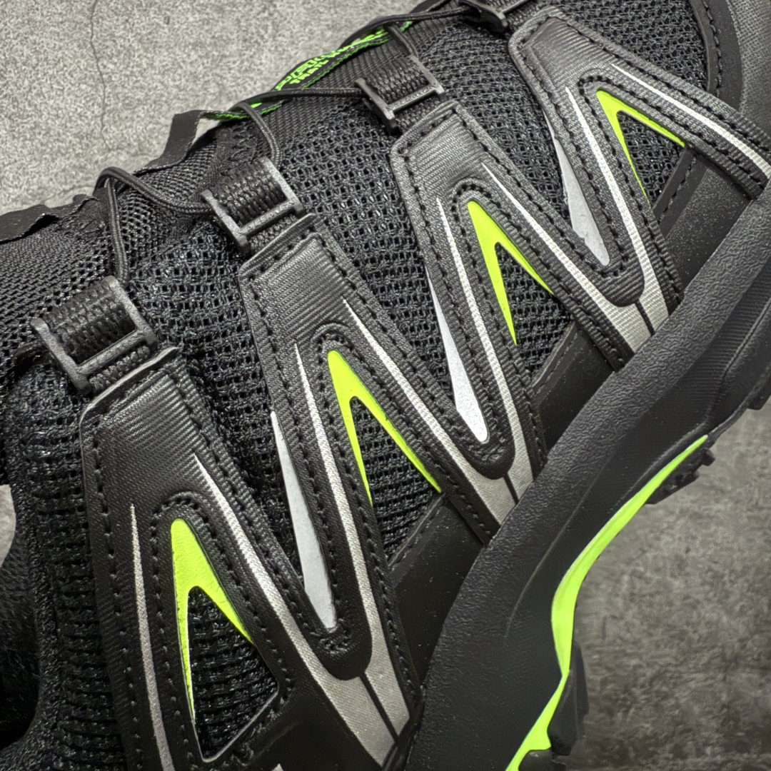 图片[4]-【666版本】SALOMON 萨洛蒙 XA PRO 3D 户外运动 网布减震防滑透气 低帮跑步鞋 男女同款 黑绿 474779 全新品质 巅峰之作 所有配色均购物原版拆解1：1开发 原材料打造 非市场公版便宜货 私模大底 清洁度比市场所有版本都高 全套原纸板楦头开发 原厂网布配套 确保原汁原味 完美呈现版型 原档数据独家私模五层组合大底 男女鞋同步官方开发至46 原装Ortholite轻量化鞋垫 中底布带钢印编号 原厂TPU锁扣 进口港宝加持 后跟自然饱满 还原公司包裹性 鞋面采用SENSIFT贴合技术 全方位贴合包裹脚型 鞋跟部鞋底牵引设计 提供强大的抓地性能 更适应野外崎岖不平的道路 其3D ADVANCED CHASSIS底盘 材料轻量大化 钉齿设计更具稳定性 防护性 鞋底易磨损区运用CONTAGRIP高耐磨材料 应对城市硬质路面长距离跑考验 尺码：36 36.5 37.5 38 38.5 39 40 40.5 41 42 42.5 43 44 45 46-选品中心