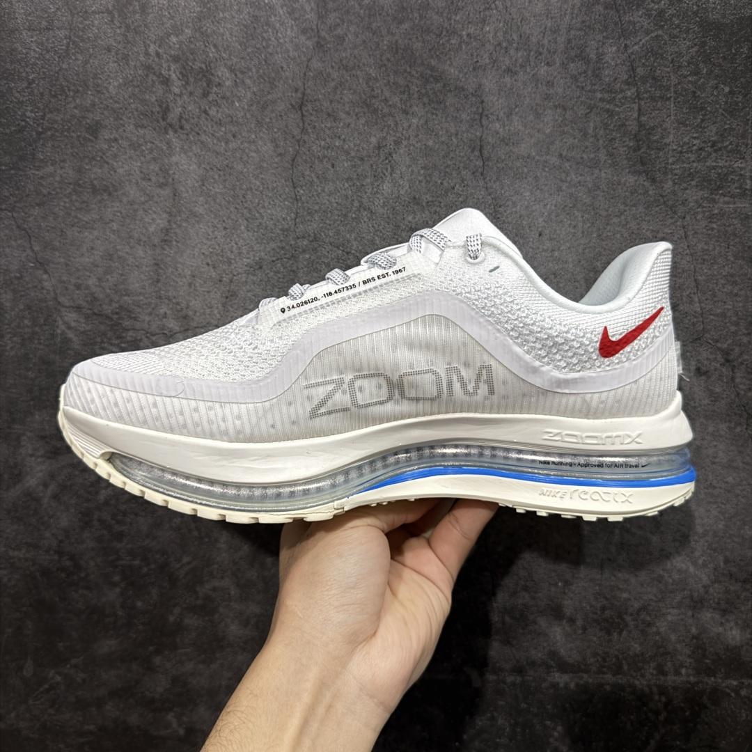 图片[2]-【XE纯原版】Nike Pegasus Premium Airscape 舒适百搭减震防滑耐磨透气 低帮跑步鞋     目前市场最强品质 原版购入开发 一切材质配件均匀原版一致 完美版型 高端玩家必推版本 高价零售必推版本 欢迎对比市面任意版本‼️ 这双鞋简直是时尚与科技的完美融合。 经典黑色鞋面，质感爆棚，搭配超亮眼的银色大勾子，瞬间成为街头焦点。 鞋侧独特小吊牌，细节满满，个性直接拉满。  脚下的全掌气垫更是亮点，红黑配色超吸睛，不仅颜值在线，缓震性能更是一绝。 不管是日常出街还是慢跑锻炼，都能给双脚极致舒适体验。  码数超全，36 – 46 码任你选！别犹豫啦，穿上它，轻松走出潮流范，开启你的时尚运动新旅程！   #独家原包 原底原料 开模打造  #原厂鞋标 高精密准度  #原楦原纸板开发 匹配原版98%以上  #后跟弧度 正确呈现  #原厂皮料 质感无敌  #皮料切割干净 无任何毛边 清洁度细节完美  货号：IH7347-111 码段：36-46-选品中心