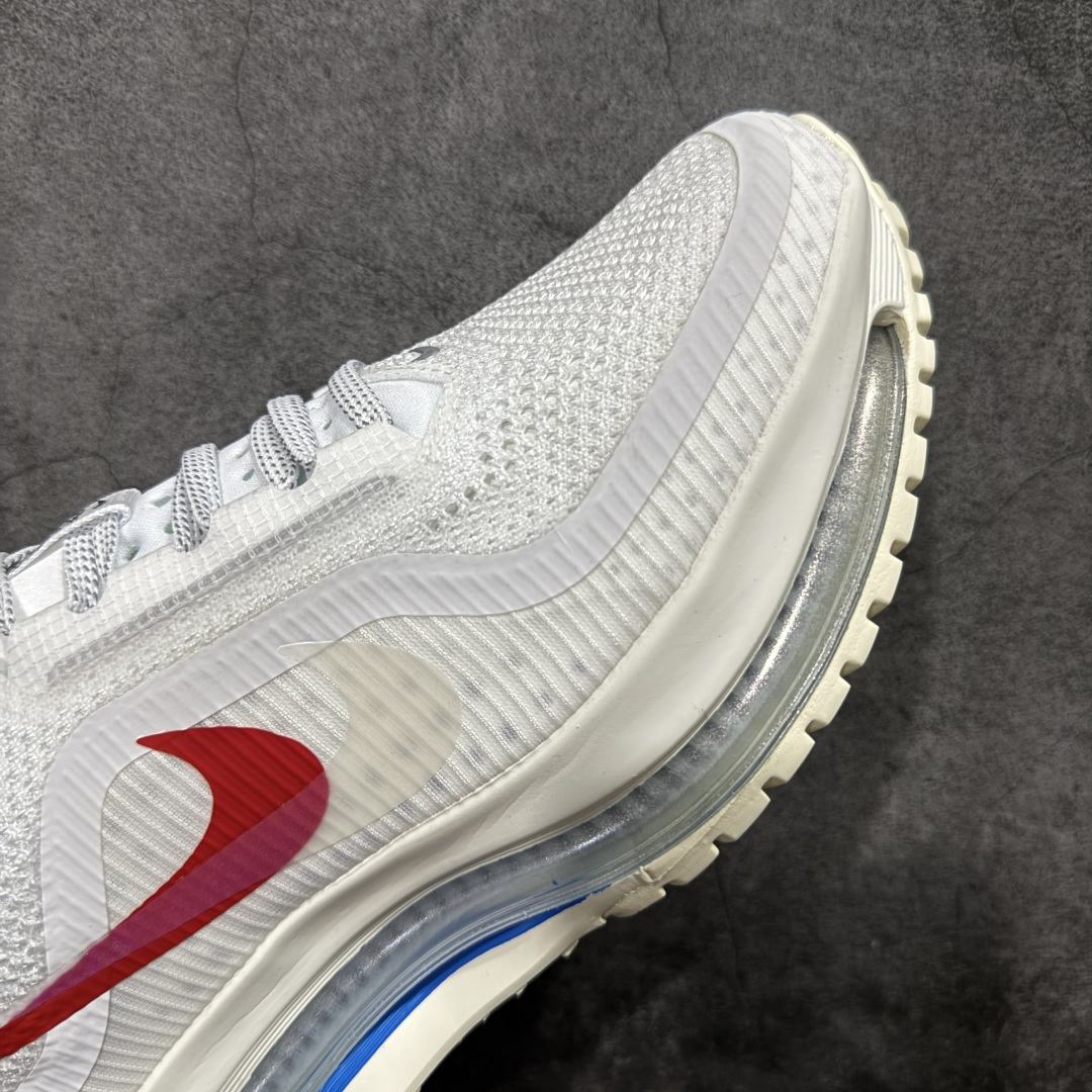 图片[6]-【XE纯原版】Nike Pegasus Premium Airscape 舒适百搭减震防滑耐磨透气 低帮跑步鞋     目前市场最强品质 原版购入开发 一切材质配件均匀原版一致 完美版型 高端玩家必推版本 高价零售必推版本 欢迎对比市面任意版本‼️ 这双鞋简直是时尚与科技的完美融合。 经典黑色鞋面，质感爆棚，搭配超亮眼的银色大勾子，瞬间成为街头焦点。 鞋侧独特小吊牌，细节满满，个性直接拉满。  脚下的全掌气垫更是亮点，红黑配色超吸睛，不仅颜值在线，缓震性能更是一绝。 不管是日常出街还是慢跑锻炼，都能给双脚极致舒适体验。  码数超全，36 – 46 码任你选！别犹豫啦，穿上它，轻松走出潮流范，开启你的时尚运动新旅程！   #独家原包 原底原料 开模打造  #原厂鞋标 高精密准度  #原楦原纸板开发 匹配原版98%以上  #后跟弧度 正确呈现  #原厂皮料 质感无敌  #皮料切割干净 无任何毛边 清洁度细节完美  货号：IH7347-111 码段：36-46-选品中心