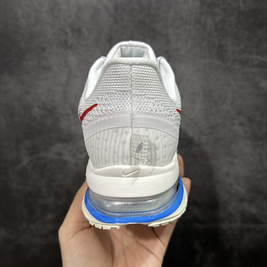 图片[4]-【XE纯原版】Nike Pegasus Premium Airscape 舒适百搭减震防滑耐磨透气 低帮跑步鞋     目前市场最强品质 原版购入开发 一切材质配件均匀原版一致 完美版型 高端玩家必推版本 高价零售必推版本 欢迎对比市面任意版本‼️ 这双鞋简直是时尚与科技的完美融合。 经典黑色鞋面，质感爆棚，搭配超亮眼的银色大勾子，瞬间成为街头焦点。 鞋侧独特小吊牌，细节满满，个性直接拉满。  脚下的全掌气垫更是亮点，红黑配色超吸睛，不仅颜值在线，缓震性能更是一绝。 不管是日常出街还是慢跑锻炼，都能给双脚极致舒适体验。  码数超全，36 – 46 码任你选！别犹豫啦，穿上它，轻松走出潮流范，开启你的时尚运动新旅程！   #独家原包 原底原料 开模打造  #原厂鞋标 高精密准度  #原楦原纸板开发 匹配原版98%以上  #后跟弧度 正确呈现  #原厂皮料 质感无敌  #皮料切割干净 无任何毛边 清洁度细节完美  货号：IH7347-111 码段：36-46-选品中心