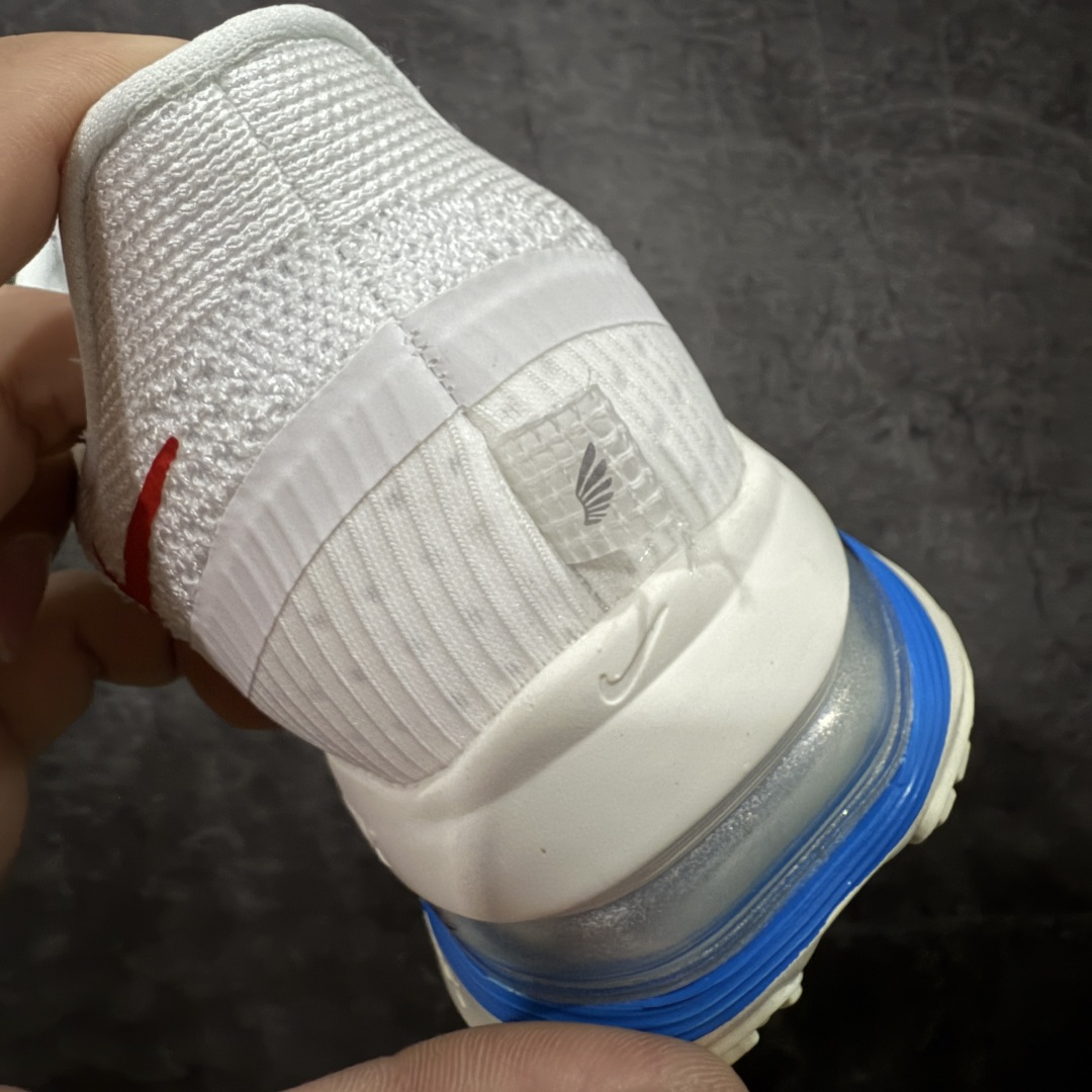 图片[2]-【XE纯原版】Nike Pegasus Premium Airscape 舒适百搭减震防滑耐磨透气 低帮跑步鞋     目前市场最强品质 原版购入开发 一切材质配件均匀原版一致 完美版型 高端玩家必推版本 高价零售必推版本 欢迎对比市面任意版本‼️ 这双鞋简直是时尚与科技的完美融合。 经典黑色鞋面，质感爆棚，搭配超亮眼的银色大勾子，瞬间成为街头焦点。 鞋侧独特小吊牌，细节满满，个性直接拉满。  脚下的全掌气垫更是亮点，红黑配色超吸睛，不仅颜值在线，缓震性能更是一绝。 不管是日常出街还是慢跑锻炼，都能给双脚极致舒适体验。  码数超全，36 – 46 码任你选！别犹豫啦，穿上它，轻松走出潮流范，开启你的时尚运动新旅程！   #独家原包 原底原料 开模打造  #原厂鞋标 高精密准度  #原楦原纸板开发 匹配原版98%以上  #后跟弧度 正确呈现  #原厂皮料 质感无敌  #皮料切割干净 无任何毛边 清洁度细节完美  货号：IH7347-111 码段：36-46-选品中心