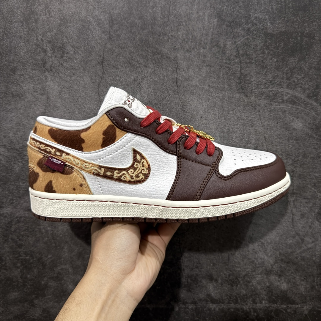 【H11纯原】Nike Air Jordan 1 LOW CNY AJ1 乔一 马年限定 新年款 精致防滑 低帮复古篮球鞋 男女同款 棕褐色 货号：IQ5321-121 尺码：35.5 36 36.5 37.5 38 38.5 39 40 40.5 41 42 42.5 43 44 45 46 47.5-选品中心
