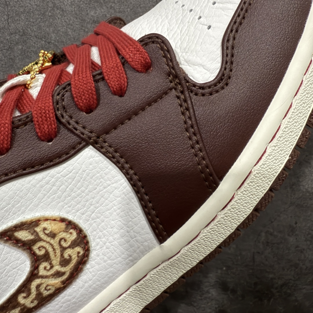 图片[4]-【H11纯原】Nike Air Jordan 1 LOW CNY AJ1 乔一 马年限定 新年款 精致防滑 低帮复古篮球鞋 男女同款 棕褐色 货号：IQ5321-121 尺码：35.5 36 36.5 37.5 38 38.5 39 40 40.5 41 42 42.5 43 44 45 46 47.5-选品中心