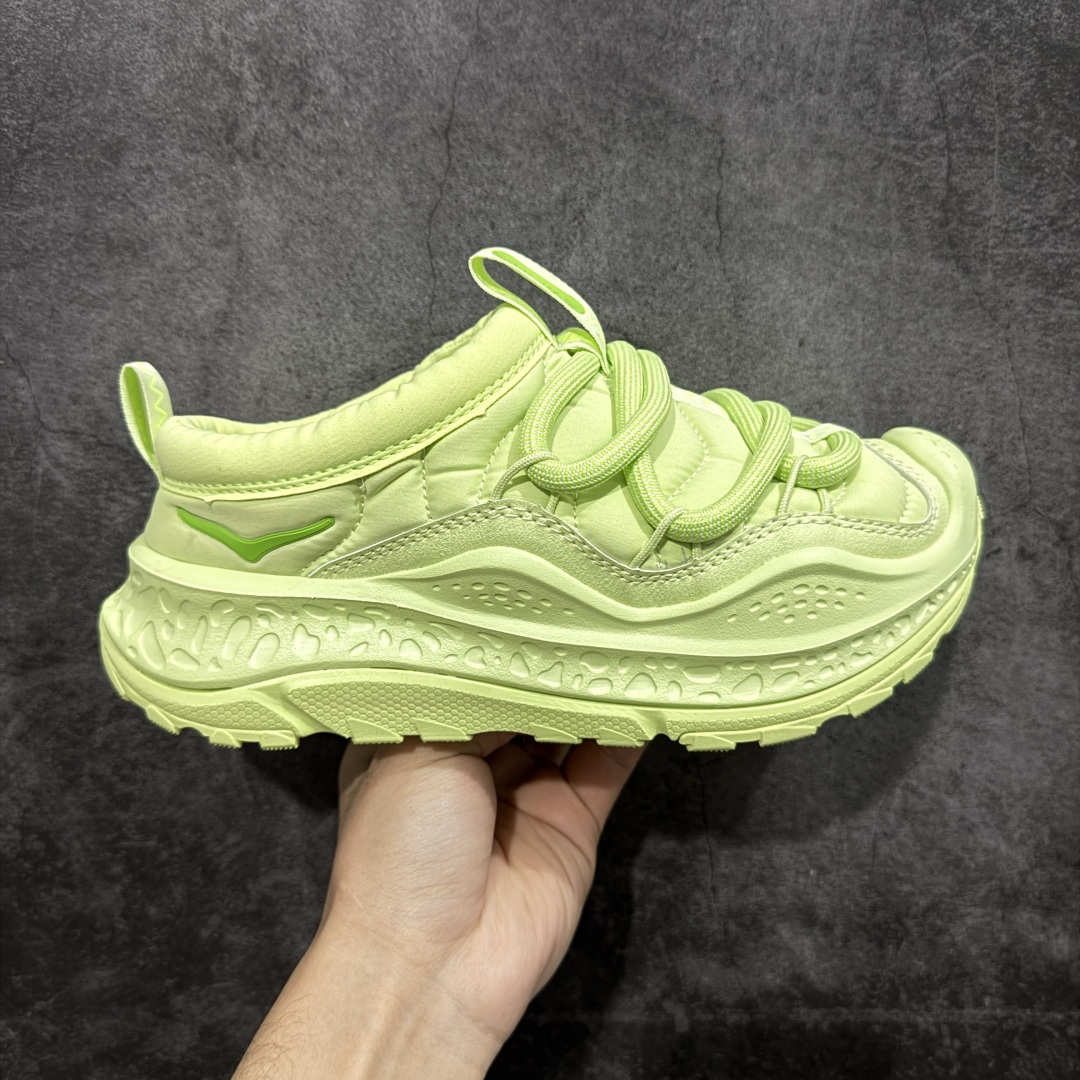 【GX版本】HOKA ONE ONE Ora Primo 舒适防滑低帮生活休闲鞋棉鞋 虽然是以一脚蹬作为设计理念 但完全不会出现不跟脚的情况 可以看到带有一部分后跟 做到不束缚同时可以有效防止掉跟 厚度可观的鞋垫上带有凸起的纹理 上脚不会有异物感并防止打滑 鞋底搭载滚动平衡技术 为玩家提供缓震支持与舒适脚感 尺码：36 36.5 37.5 38 38.5 39 40 40.5 41 42 42.5 43 44 44.5 45 46 47-选品中心