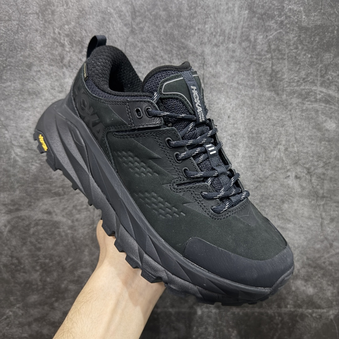 图片[3]-【纯原福利】HOKA ONE ONE Kaha Low GTX 卡哈 END联名低帮缓震防水户外功能鞋 原xx 的顶级纯原防水版 现福利特价 把握手速 顶级好货💪🏻  鞋款特别研发使用性能独特的几何形跑鞋中底，此种鞋底更厚、更高、回弹性也更好，除了卓越的缓冲性能，它还能为各种阶段的跑者带来更具动感、更加稳定的跑步体验。HOKA ONE ONE从设计之初就清楚意识到，要保证跑者步幅的均匀一致，双脚自然而然的运动至关重要  尺码：36 36.5 37 38 38.5 39 40 40.5 41 42 42.5 43 44 45-选品中心