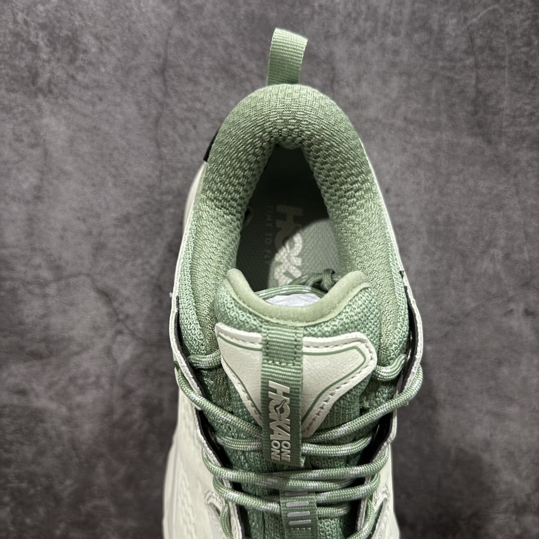 图片[8]-【纯原福利】HOKA ONE ONE Kaha Low GTX 卡哈 END联名低帮缓震防水户外功能鞋 原xx 的顶级纯原防水版 现福利特价 把握手速 顶级好货💪🏻  鞋款特别研发使用性能独特的几何形跑鞋中底，此种鞋底更厚、更高、回弹性也更好，除了卓越的缓冲性能，它还能为各种阶段的跑者带来更具动感、更加稳定的跑步体验。HOKA ONE ONE从设计之初就清楚意识到，要保证跑者步幅的均匀一致，双脚自然而然的运动至关重要  尺码：36 36.5 37 38 38.5 39 40 40.5 41 42 42.5 43 44 45-选品中心