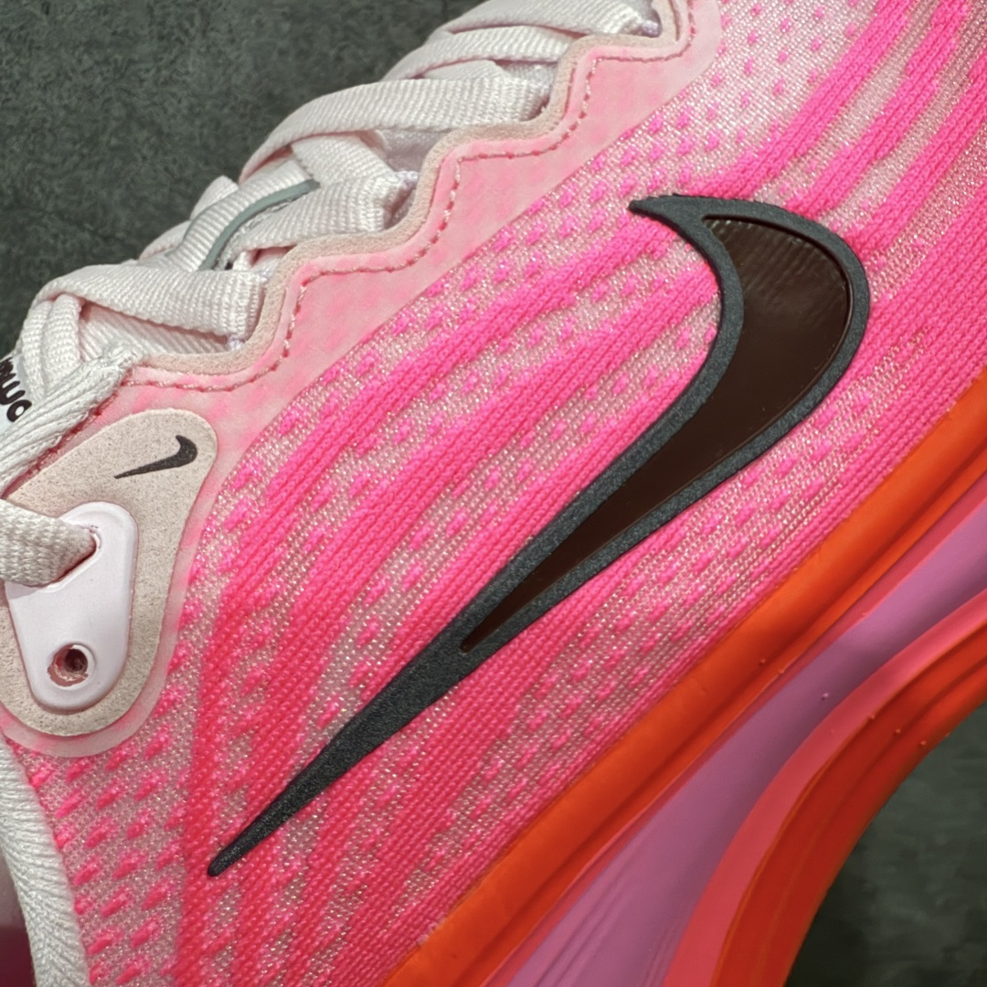 图片[4]-【XE纯原版】Nike Air Zoom Vomero Plus 全新科技运动跑鞋 HV8154-604    目前市场最强品质 原版购入开发 鞋面采用硅胶发泡立体印刷 临界ZOOM X泡棉超软弹大底 区别市场一体底 超高质检清洁度 一切材质配件均与原版一致 原楦原纸板开发 匹配原版98%以上 完美弧度版型 原厂鞋标 立体反光鞋盒标 鞋盒防撞海绵 高端玩家必推版本 高价零售必推版本 欢迎对比市面任意版本‼️ 这双鞋简直是时尚与科技的完美融合。 经典黑色鞋面，质感爆棚，搭配超亮眼的银色大勾子，瞬间成为街头焦点。不仅颜值在线，缓震性能更是一绝 不管是日常出街还是慢跑锻炼，都能给双脚极致舒适体验。  码数超全，39- 46 码任你选！别犹豫啦，穿上它，轻松走出潮流范，开启你的时尚运动新旅程！ 码段：36-46-选品中心