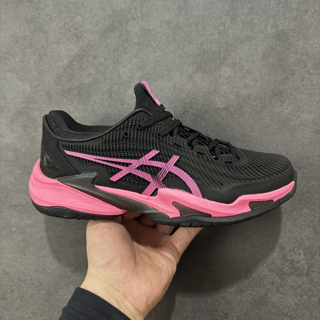 【公司级】Asics Court FF 3 织物合成革 防滑耐磨透气 低帮 网球鞋 COURT FF 3鞋面采用PU支撑裁片，提供了横向和纵向移动的灵活性的同时提升了足部移动时的稳定性；袜套式鞋口设计，提供很好的包裹性；分离式中足稳定片，改善扭转刚度，增加制动力和推进力；分离式后掌，增大触地面积之余，能够减少滑步耗时，降低身体负荷。 货号：1041A370-001 尺码：36-47 含半码 编码：FSB270280-选品中心