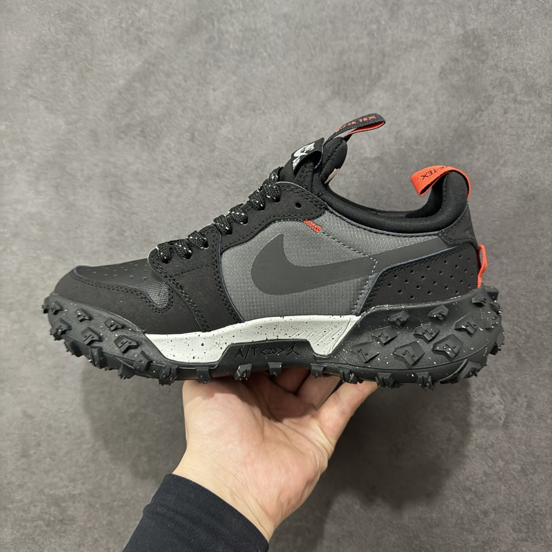 图片[2]-【公司级】Air Jordan 1 Low Element \”Gore-Tex\” AJ1 乔1 多功能户外休闲篮球鞋   #以 AJ1 Low 为蓝本，但是几乎彻底改造为专为户外设计的战靴，后跟拥有 GORE-TEX 标签加持，确保户外性能。  #鞋面追加更多橡胶保护，同时防水防尘。外底全部覆盖大橡胶鞋钉，带来更强的野外抓地力。 货号： FV4227-002  尺码：40 40.5 41 42 42.5 43 44 44.5 45-选品中心