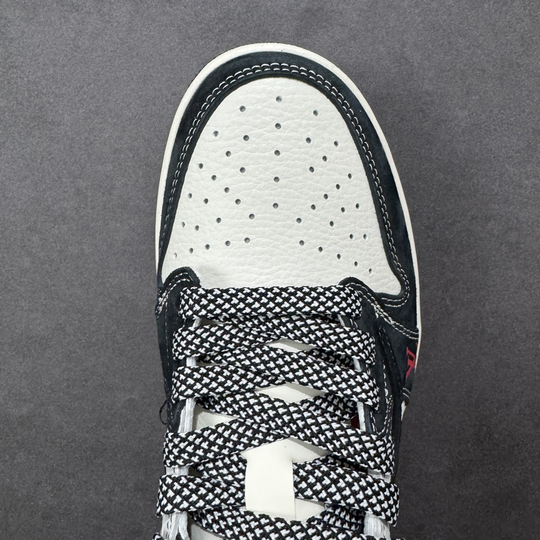 图片[8]-【定制版】Nike Air Jordan 1 x Travis Scott AJ1倒勾 乔一倒钩 ‘DIY’定制 耐克 低帮文化篮球鞋 完美品质出货 细节如图所示 鞋面切割工整 冲孔整齐干净 中底拉帮线 整体清洁度非常好 货号：CX5050-Y38 尺码：36 36.5 37.5 38 38.5 39 40 40.5 41 42 42.5 43 44 45 尺码：36～45B 编码：GLB320330-选品中心