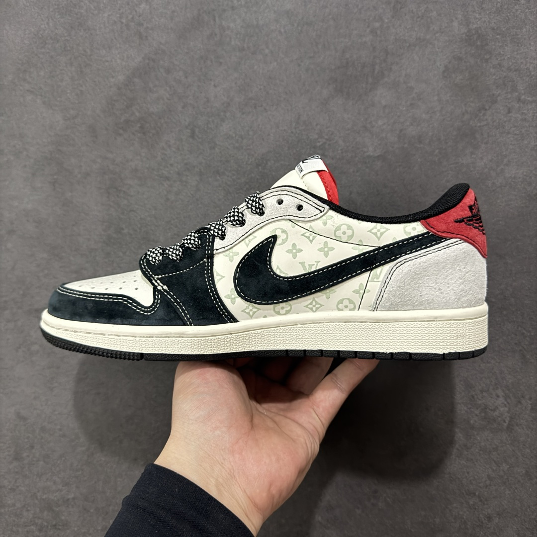 图片[2]-【定制版】Nike Air Jordan 1 x Travis Scott AJ1倒勾 乔一倒钩 ‘DIY’定制 耐克 低帮文化篮球鞋 完美品质出货 细节如图所示 鞋面切割工整 冲孔整齐干净 中底拉帮线 整体清洁度非常好 货号：CX5050-Y38 尺码：36 36.5 37.5 38 38.5 39 40 40.5 41 42 42.5 43 44 45 尺码：36～45B 编码：GLB320330-选品中心
