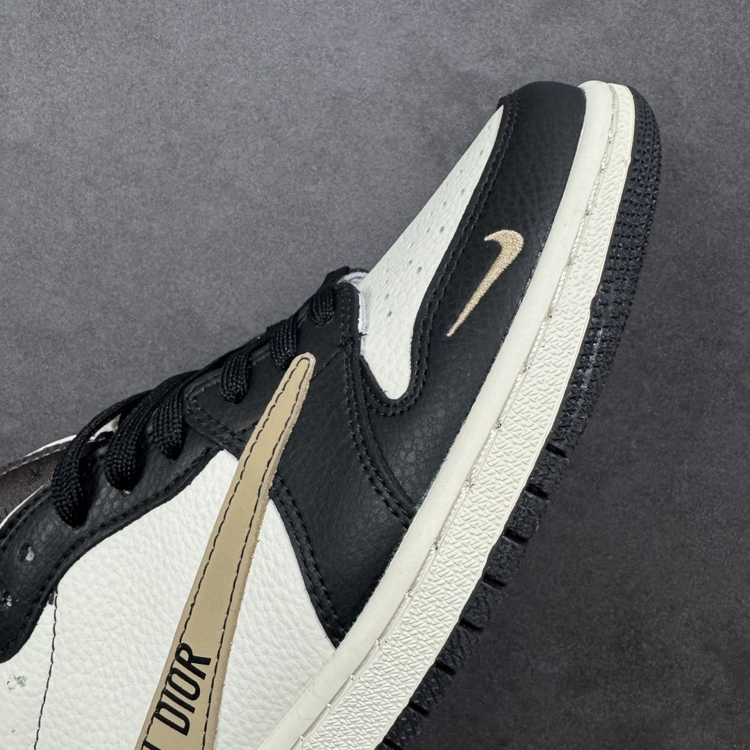 图片[5]-【定制版】Travis Scott x Jordan 1 Low “迪奥联名——米黑卡其棕” 高端定制 乔丹倒勾低帮休闲板鞋 大厂纯原品质出货 纯正版型 定制鞋盒 皮料切割干净无任何毛边 细节完美 超高清洁度 货号：DD7866-100 尺码：36 36.5 37.5 38 38.5 39 40 40.5 41 42 42.5 43 44 44.5 45 编码：HXSB330340-选品中心
