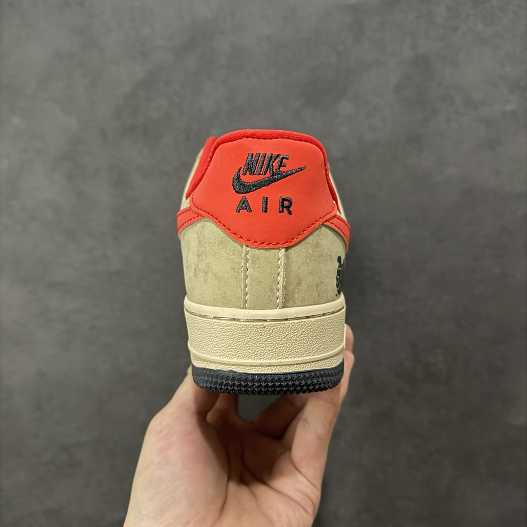 图片[4]-【定制版】马年限定限量发售马上发财马上有钱 高端定制 Nike Air Force 1 \’07 Low “马年限定联名—— 摩卡棕红” 高端定制 低帮休闲板鞋 定制鞋盒 大厂纯原品质出货 超高清洁度 皮料切割干净无任何毛边 细节完美 货号：KD1688-002 尺码：36 36.5 37.5 38 38.5 39 40 40.5 41 42 42.5 43 44 44.5 45 编码：HXSB310320-选品中心