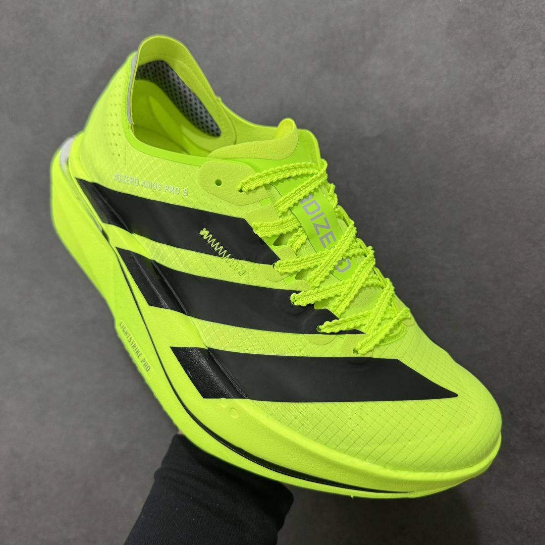 图片[3]-【TD版本】Adidas ADIZERO ADIOS 5 M 马拉松竞速专业跑鞋 CELERMESH针织网面非常轻薄 纤维间的缝隙很大 可以保证跑步时的透气、排汗效果 鞋舌直接与两侧的内衬和鞋底连接在一起 在跑步过程中不会被鞋舌的左右移动所困扰 在标准鞋带孔的基础上再拓宽一组鞋带孔 适合不同脚型的需求 突破性 EnergyRods 技术，有助于跑者实现更好的成绩 中底独特的LIGHTSTRIKE PRO泡棉材质 微弹感觉在跑步过程中给予了良好的支撑体验 对于顶级精英和高水平进阶跑者来说 ADIOS PRO是一双值得信赖的竞速比赛用鞋 货号：K18297 尺码：36 36²/₃ 37¹/₃ 38 38²/₃ 39¹/₃ 40 40²/₃ 41¹/₃ 42 42²/₃ 43¹/₃ 44 44²/₃ 45¹/₃ 编码：XSB250260-选品中心