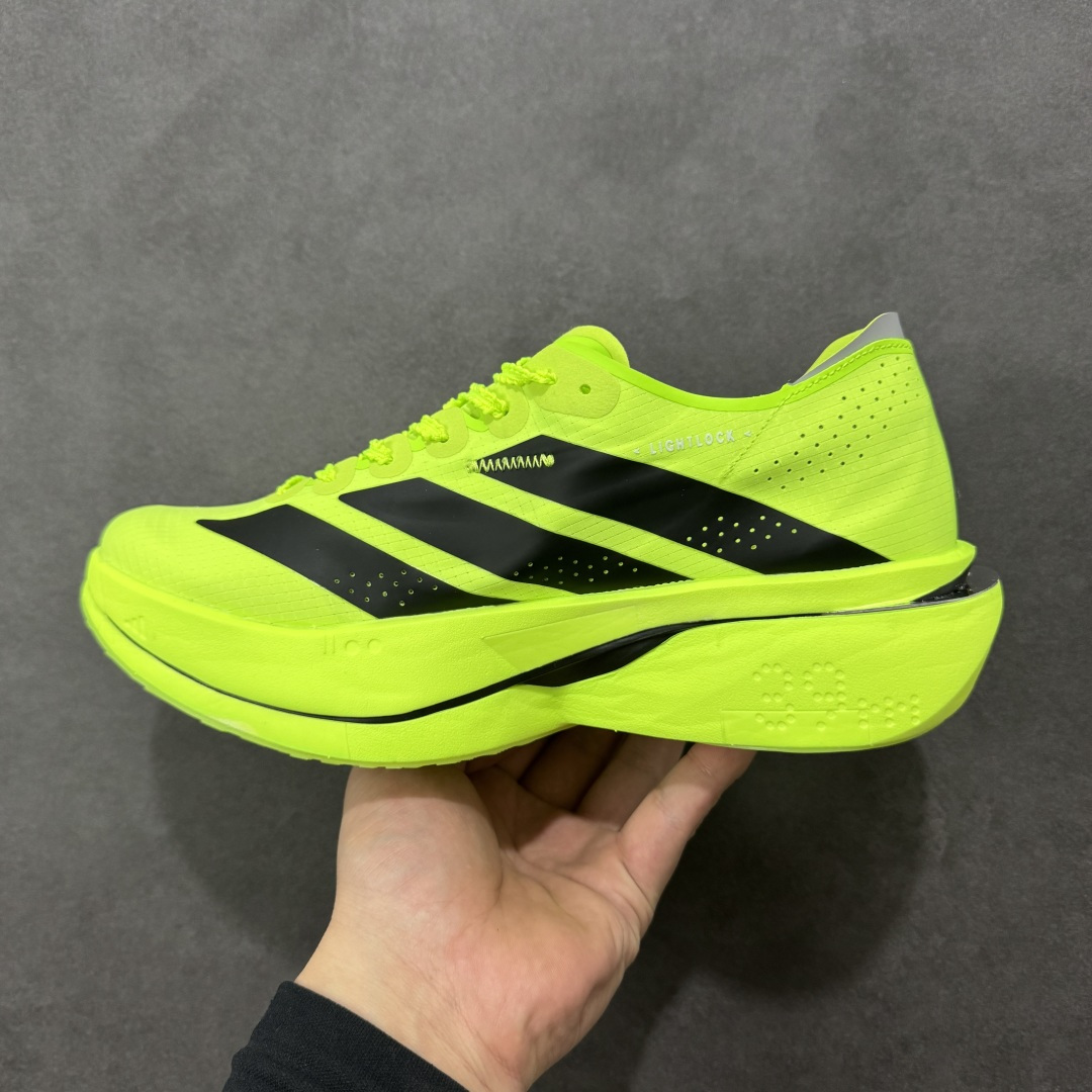 图片[2]-【TD版本】Adidas ADIZERO ADIOS 5 M 马拉松竞速专业跑鞋 CELERMESH针织网面非常轻薄 纤维间的缝隙很大 可以保证跑步时的透气、排汗效果 鞋舌直接与两侧的内衬和鞋底连接在一起 在跑步过程中不会被鞋舌的左右移动所困扰 在标准鞋带孔的基础上再拓宽一组鞋带孔 适合不同脚型的需求 突破性 EnergyRods 技术，有助于跑者实现更好的成绩 中底独特的LIGHTSTRIKE PRO泡棉材质 微弹感觉在跑步过程中给予了良好的支撑体验 对于顶级精英和高水平进阶跑者来说 ADIOS PRO是一双值得信赖的竞速比赛用鞋 货号：K18297 尺码：36 36²/₃ 37¹/₃ 38 38²/₃ 39¹/₃ 40 40²/₃ 41¹/₃ 42 42²/₃ 43¹/₃ 44 44²/₃ 45¹/₃ 编码：XSB250260-选品中心