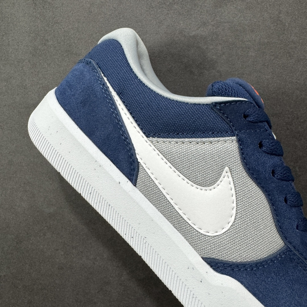 图片[6]-【公司级】Nike SB Force 58 是一款结合了经典篮球元素与滑板功能的鞋款。鞋身采用帆布、麂皮与冲孔细节，致敬传统篮球风格，呈现出复古又时尚的外观。加厚鞋舌设计提升穿着舒适度，内侧弹性衬布提供稳固贴合感，即使鞋带松脱也能保持鞋子贴合脚型。全新杯式外底设计兼顾耐久性与灵活性，减少磨合时间，提升滑板体验。鞋底Tri-Star纹理提供出色的抓地力和灵敏脚感。 货号：CZ2959-403 尺码：36 36.5 37.5 38 38.5 39 40 40.5 41 42 42.5 43 44 45 编码：XSB220230-选品中心