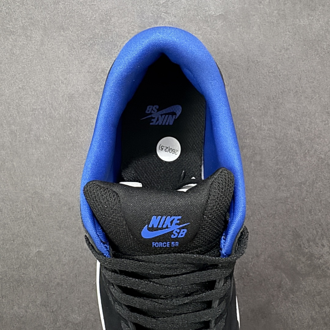 图片[7]-【公司级】Nike SB Force 58 是一款结合了经典篮球元素与滑板功能的鞋款。鞋身采用帆布、麂皮与冲孔细节，致敬传统篮球风格，呈现出复古又时尚的外观。加厚鞋舌设计提升穿着舒适度，内侧弹性衬布提供稳固贴合感，即使鞋带松脱也能保持鞋子贴合脚型。全新杯式外底设计兼顾耐久性与灵活性，减少磨合时间，提升滑板体验。鞋底Tri-Star纹理提供出色的抓地力和灵敏脚感。 货号：CZ2959-002 尺码：36 36.5 37.5 38 38.5 39 40 40.5 41 42 42.5 43 44 45 编码：XSB220230-选品中心