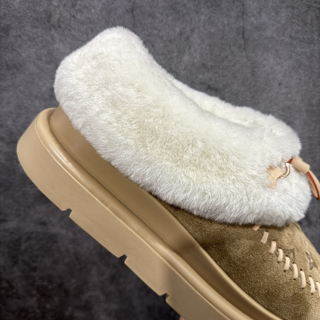 图片[7]-【莞产纯原】LV路易威登L家 驴牌 Cortina系列 毛靴 雪地靴 短靴 本款 Cortina 闭趾凉拖出自 LV Ski 系列，为绒面牛皮革局部压印Monogram 图案，搭配舒适羊毛皮内衬与点缀LV Circle 标识的皮革鞋带。舒适构型可于冬日假期与都市生活间无缝切换 配送专柜精美包装🛍📦 ▪️面料 ： 原版定制进口头层牛皮 ▪️内里 ： 进口保暖羊毛里 ▪️鞋底 ： 原版开模防滑TPU材质 ▪️底厚 ：4.5cm ▪️尺码： 35 36 37 38 39 40 41-选品中心