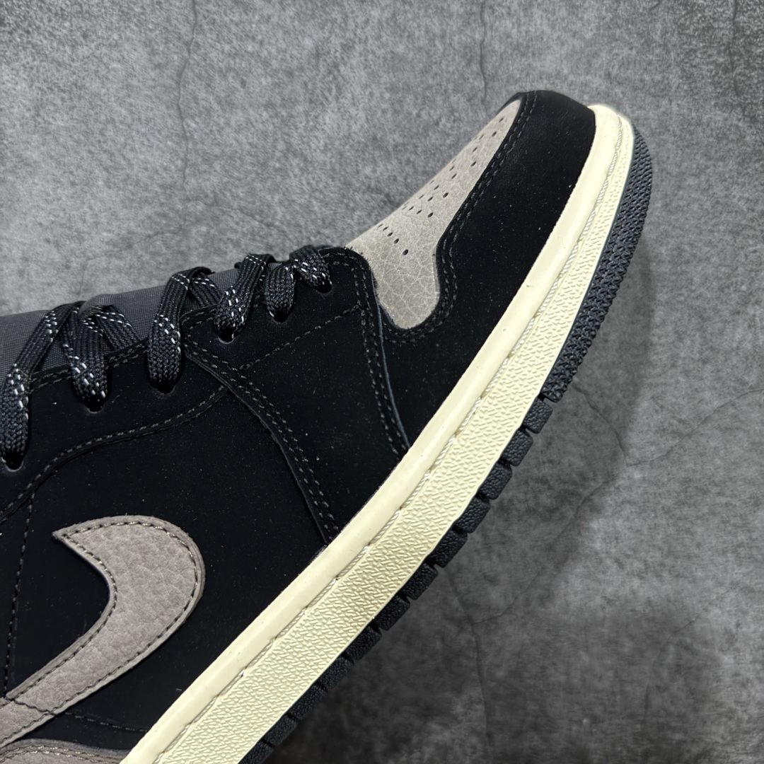 图片[6]-【纯原K版】Air Jordan AJ1 Mid 中帮 黑棕 IB7110-002 原厂内置全掌气垫 A模大底 头层小牛皮 鞋舌AJ原厂专用牛津布+AJ专用反口珍珠布+原厂无杂质高弹内里海棉 特殊封边弹力鞋带 全网唯一头层牛皮 原鞋开模 拒绝公底 购置公司同步原材料 原汁原味 忠于原版‼️ 尺码：36 36.5 37.5 38 38.5 39 40 40.5 41 42 42.5 43 44 44.5 45 46 47.5-选品中心