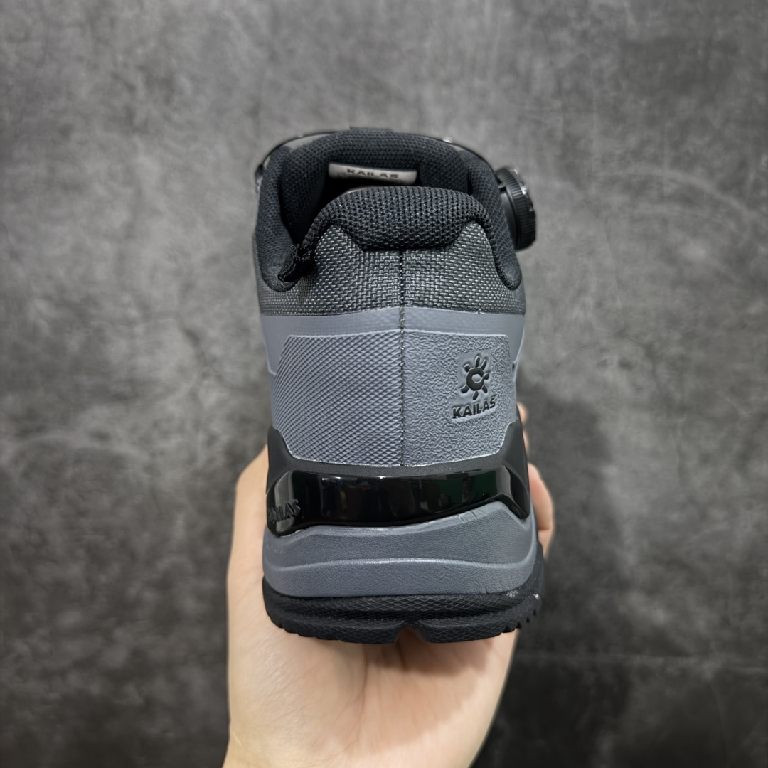 图片[4]-【Top版本】凯乐石KAILAS 界山GTX 户外运动 防滑耐磨防水 低帮 登山徒步鞋 男款 KAILAS凯乐石品牌是全球三大全系攀登品牌之一，于2003年创立于中国广州，致力于为有攀登梦想的户外运动员及爱好者，研发制造功能性专业装备，满足他们在极限环境下安全舒适的需求，凯乐石专注于科技面料的开发及专业功能设计，产品线覆盖登山、攀岩、徒步、越野跑山、露营、旅行等多项户外运动，通过运动员的测试反馈，不断进化迭代，产品荣获国内外大奖71座，发明专利21个，更突破性的自主研发攀登器械，打造出中国的攀登硬实力 尺码：39 40 41 42 43 44 45-选品中心