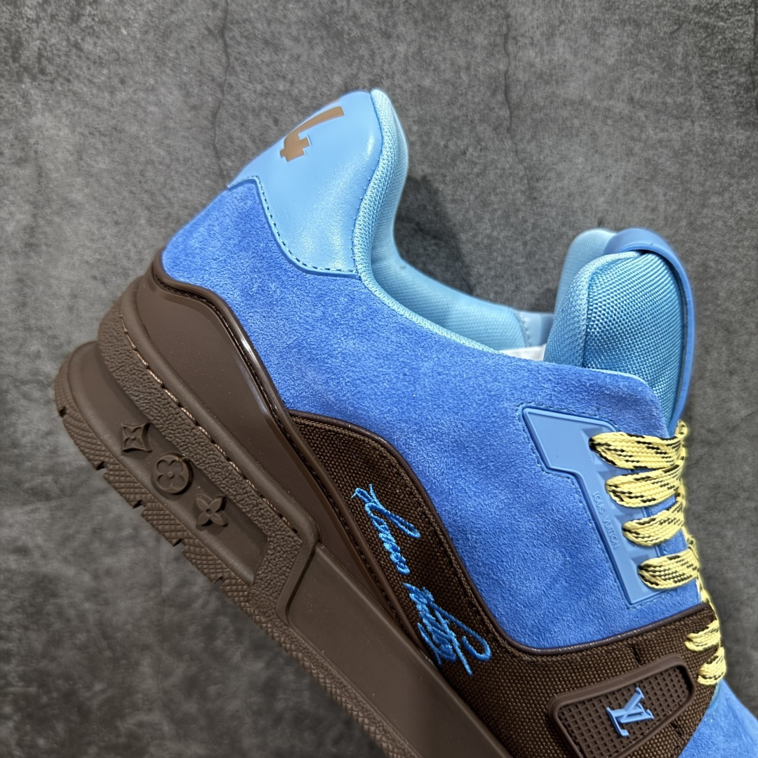 图片[7]-【YS纯原顶级版】顶级莞产 LOUIS VUITTON 路易威登 LV Trainer 牛皮革 拼接棕蓝色 ✦ 原楦原纸版开模，鞋型立体饱满 ✦ 零毛边、零溢胶、零线头瑕疵 ✦ 细节与原版一致 区分市面通货 ✦ 多层叠片＋电脑针车，针距密度一致 ✦ Monogram浮雕＋3D高频压纹 ✦ 多密度发泡中底：支撑回弹媲美专柜 ✦ 原装橡胶大底：含胶量高、纹路深、双拼接零偏差 ✦ ZP级原装包装：专柜款鞋盒＋防尘袋＋说明书 尺码：39-45-选品中心