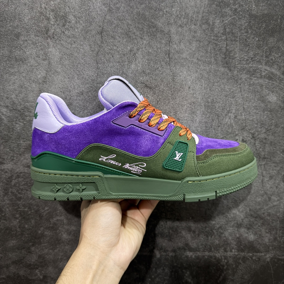 【YS纯原顶级版】顶级莞产 LOUIS VUITTON 路易威登 LV Trainer 牛皮革 拼接绿紫色 ✦ 原楦原纸版开模，鞋型立体饱满 ✦ 零毛边、零溢胶、零线头瑕疵 ✦ 细节与原版一致 区分市面通货 ✦ 多层叠片＋电脑针车，针距密度一致 ✦ Monogram浮雕＋3D高频压纹 ✦ 多密度发泡中底：支撑回弹媲美专柜 ✦ 原装橡胶大底：含胶量高、纹路深、双拼接零偏差 ✦ ZP级原装包装：专柜款鞋盒＋防尘袋＋说明书 尺码：39-45-选品中心
