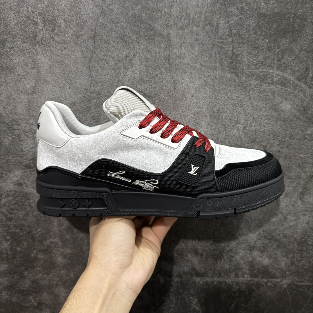 【YS纯原顶级版】顶级莞产 LOUIS VUITTON 路易威登 LV Trainer 牛皮革 拼接黑绿 ✦ 原楦原纸版开模，鞋型立体饱满 ✦ 零毛边、零溢胶、零线头瑕疵 ✦ 细节与原版一致 区分市面通货 ✦ 多层叠片＋电脑针车，针距密度一致 ✦ Monogram浮雕＋3D高频压纹 ✦ 多密度发泡中底：支撑回弹媲美专柜 ✦ 原装橡胶大底：含胶量高、纹路深、双拼接零偏差 ✦ ZP级原装包装：专柜款鞋盒＋防尘袋＋说明书 尺码：39-45-选品中心