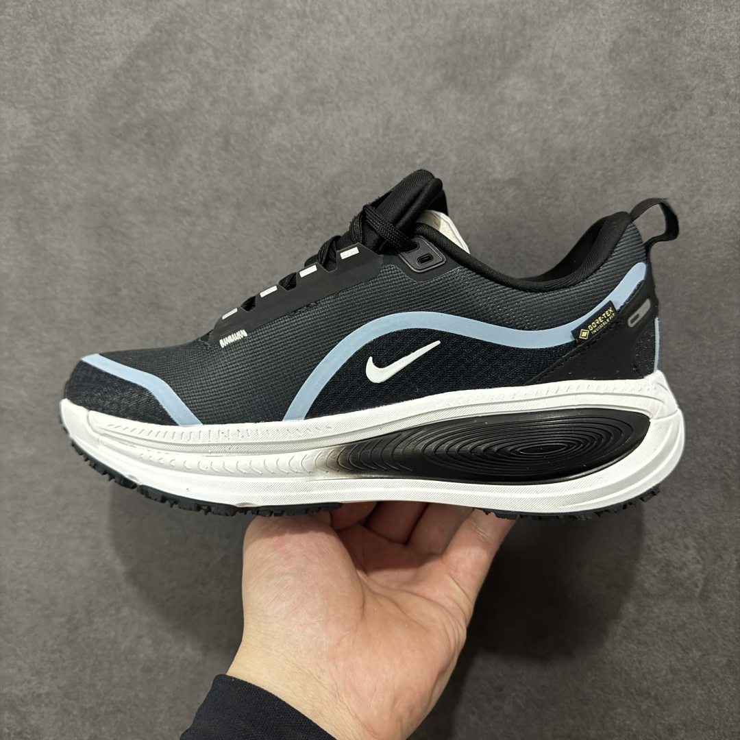 图片[2]-【公司级】Nike VOMERO 18 GTX 耐克 舒适减震防滑 低帮跑步鞋 全掌ReactX泡绵中底 前掌和后跟还配备了Air Zoom气垫单元 据说跑起来更快更舒适哦 这次最大的升级点 首次引入了ReactX泡绵 货号：HQ7002-002 尺码：36 36.5 37.5 38 38.5 39 40 40.5 41 42 42.5 43 44 45 编码：WEB240250-选品中心