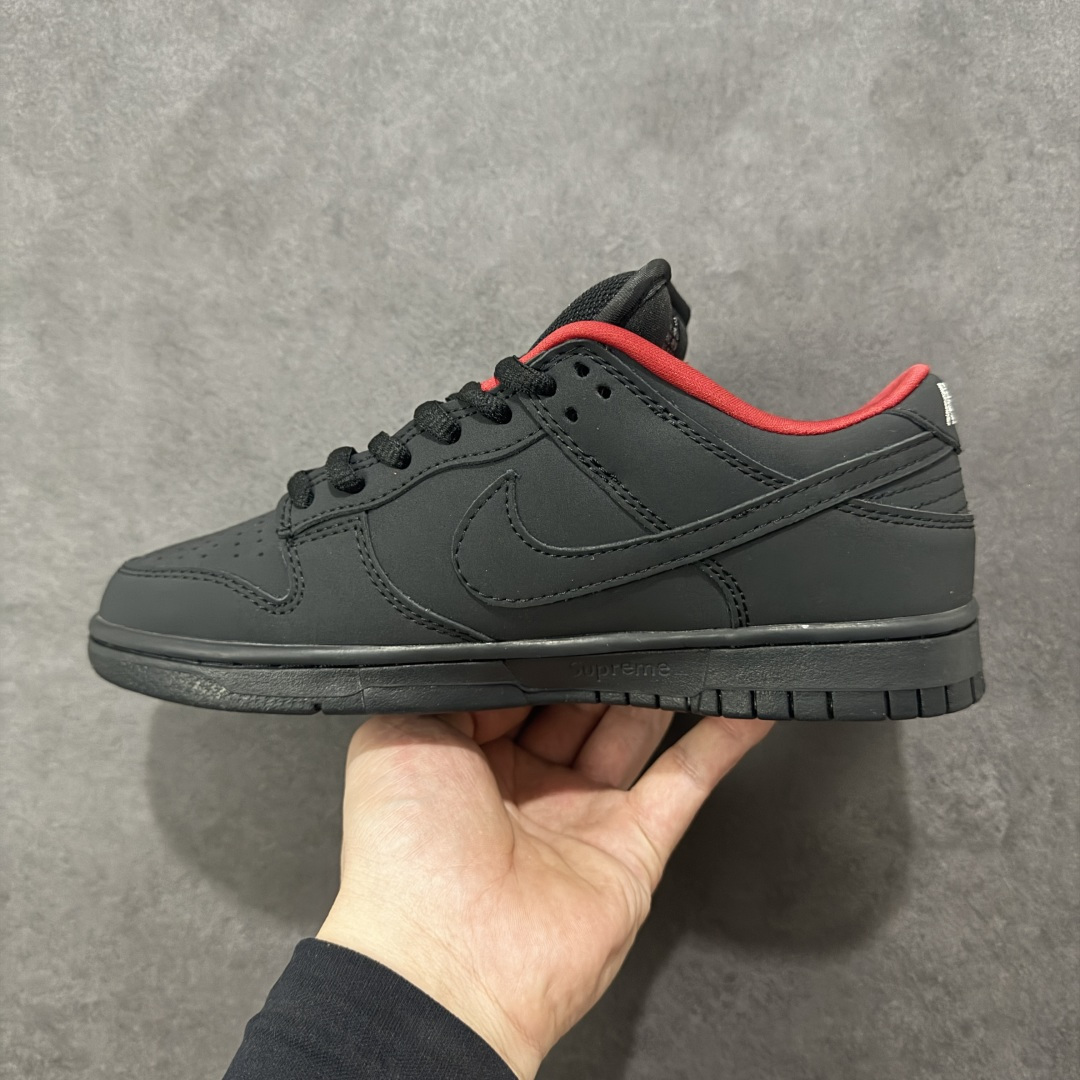 图片[2]-【公司级】NIKE DUNK LOW 扣篮系列 耐克 复古低帮休闲运动滑板板鞋 采用脚感柔软舒适ZoomAir气垫 有效吸收滑板等极限运动在落地时带来的冲击力 为街头运动者们提供更好的保护 货号：HQ8487-001  尺码：36 36.5 37.5 38 38.5 39 40 40.5 41 42 42.5 43 44 45 46 编码：FSB250260-选品中心