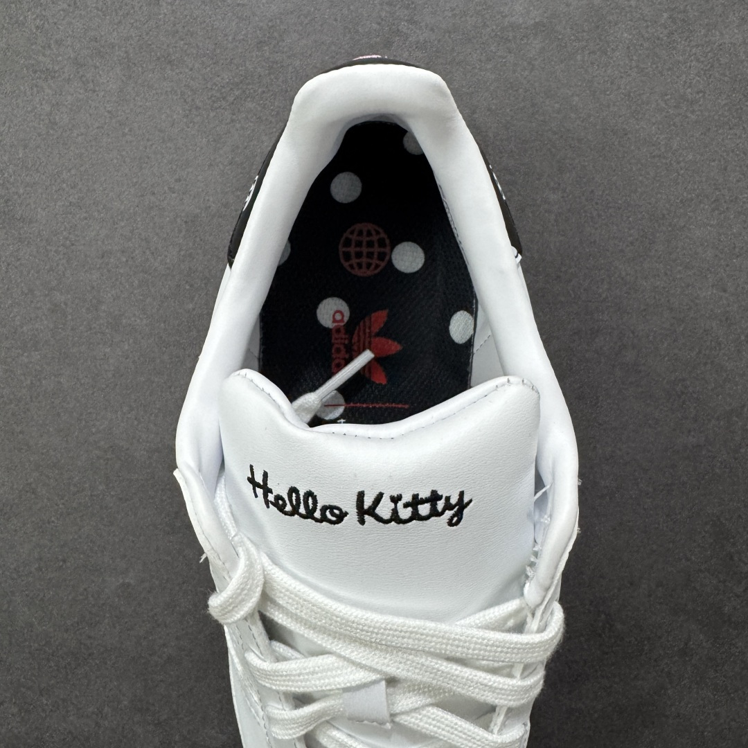 图片[7]-【公司级】Adidas Original Superstar 2 阿迪达斯 低帮 白色凯迪猫 日本知名卡通 IP Hello Kitty携手 Adidas ，将 18 年前的超稀有 Air Presto “Hello Kitty” 带回。让玩家亲自感受到当年的经典造型。整双鞋款以经典 Superstar 贝壳头为原型打造。风格当然还是甜美可爱的路线。鞋身大面积为纯白色，后跟处则是黑色造型，并点缀粉色波点，可爱气质溢出屏幕。最大的亮点还是在于鞋面后侧的 Hello Kitty 图案，虽然只是露出个头顶，但若隐若现反而更能突出角色娇羞甜美的性格。鞋底的波点呼应设计，完善整体设计的同时更增添许多可爱细节。 货号：GW7168 尺码：35¹/₃ 36 36²/₃ 37¹/₃ 38 38²/₃ 39¹/₃ 40 编码：XSB210220-选品中心