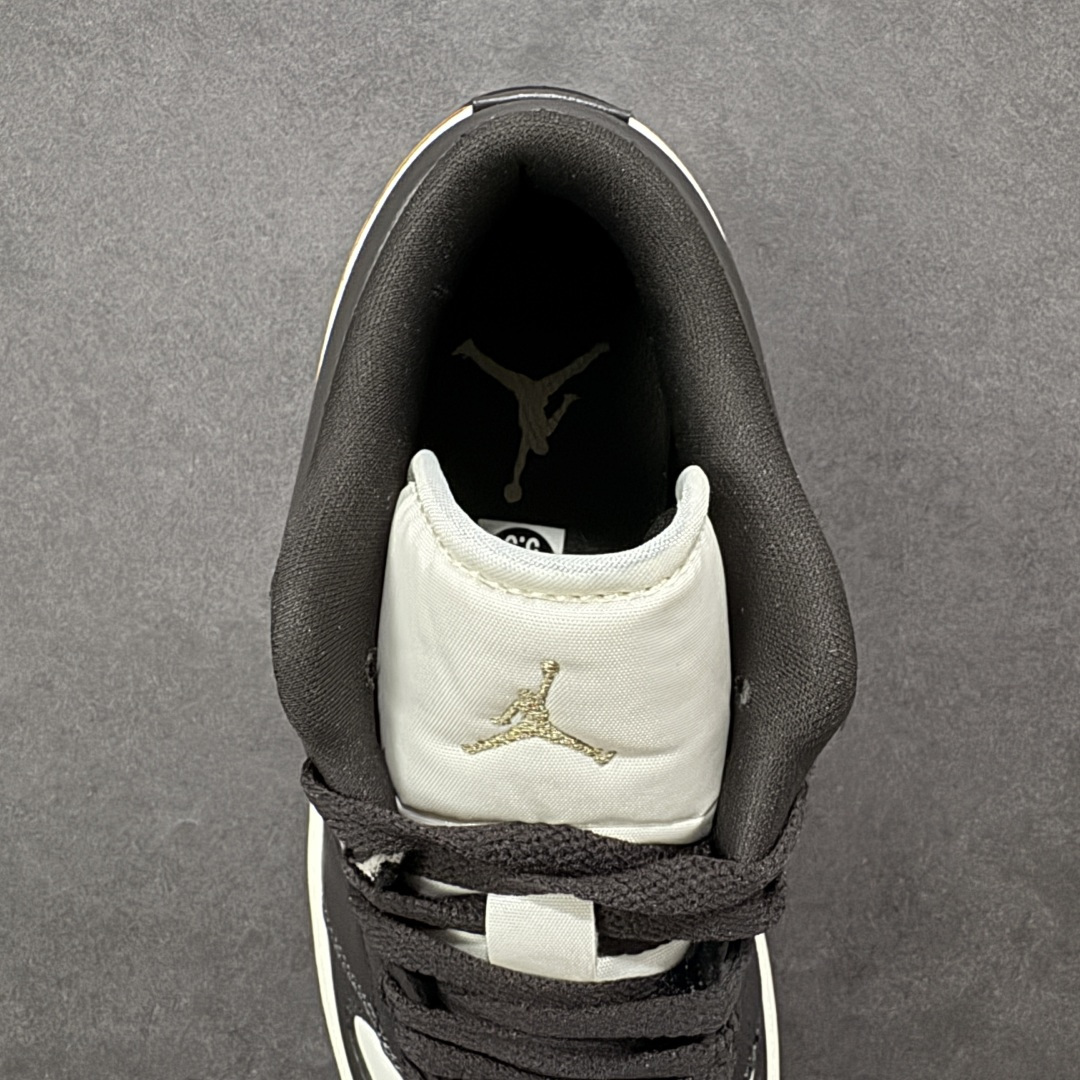 图片[7]-【H11版本】耐克Nike Air Jordan 1 AJ1经典复古经典低帮百搭文化篮球鞋 DC0774-200 公司级真标半码制#原档案原数据开发版型#采用荔枝纹头层皮革鞋面材质#原厂立体填充鞋舌海绵#中底注胶孔及缜密中底拉帮工艺#原数据开发模具大底 尺码：35.5 36 36.5 37.5 38 38.5 39 40 40.5 41 42 42.5 43 44 44.5 45 46 47.5 编码：H11B270280-选品中心