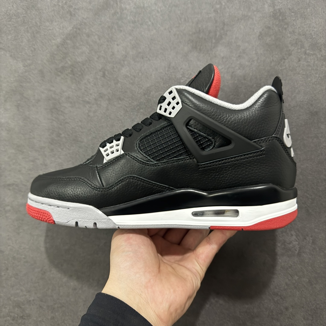 图片[2]-【H11版本】Air Jordan 4 Retro \”Bred Reimagined\” 2024复刻皮面黑红 AJ4 乔丹4代 aj4 乔4 黑红2024版 乔丹篮球鞋系列 鞋子依旧保持了经典设计手法，鞋身采用黑色为主色调，搭配水泥灰色细节点缀，材质方面选用带有光泽的黑色荔枝纹覆盖，搭配灰色的内衬、外底以及鞋带孔，鞋舌标签以红色Jumpman Logo刺绣点缀，而后跟的设计则是采用了元年Nike Swoosh Logos，鞋子大底依然是元年设计，凸显出十足的OG气质，最后以黑白灰中底搭配可视Air Maxf气垫及红灰橡胶外底完善设计收尾。 男货号：FV5029-006 女货号：FQ8213-006 尺码：36 36.5 37.5 38 38.5 39 40 40.5 41 42 42.5 43 44 44.5 45 46 47.5 编码：H1B400410-选品中心