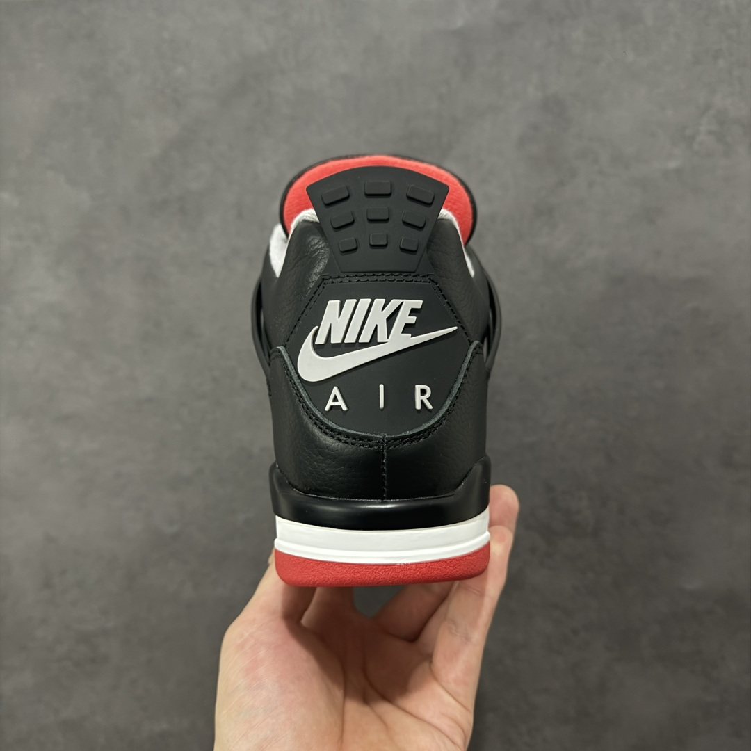 图片[4]-【H11版本】Air Jordan 4 Retro \”Bred Reimagined\” 2024复刻皮面黑红 AJ4 乔丹4代 aj4 乔4 黑红2024版 乔丹篮球鞋系列 鞋子依旧保持了经典设计手法，鞋身采用黑色为主色调，搭配水泥灰色细节点缀，材质方面选用带有光泽的黑色荔枝纹覆盖，搭配灰色的内衬、外底以及鞋带孔，鞋舌标签以红色Jumpman Logo刺绣点缀，而后跟的设计则是采用了元年Nike Swoosh Logos，鞋子大底依然是元年设计，凸显出十足的OG气质，最后以黑白灰中底搭配可视Air Maxf气垫及红灰橡胶外底完善设计收尾。 男货号：FV5029-006 女货号：FQ8213-006 尺码：36 36.5 37.5 38 38.5 39 40 40.5 41 42 42.5 43 44 44.5 45 46 47.5 编码：H1B400410-选品中心