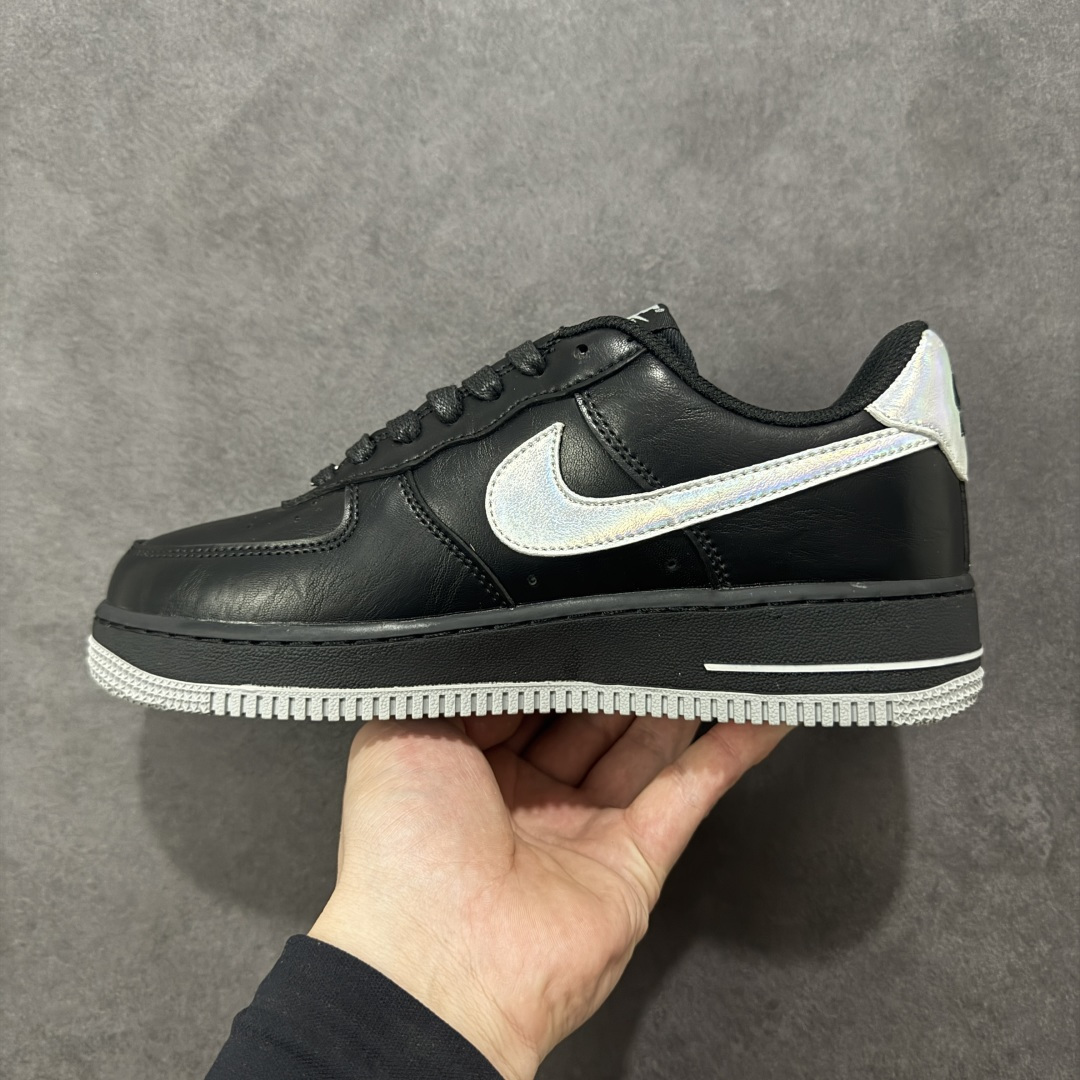 图片[2]-【定制版】Nike Air Force 1 \’07 Low 空军一号低帮运动板鞋 镭射黑灰 原楦头原纸板 清洁度完美 全掌内置蜂窝气垫 中底钢印、拉帮完美 货号：FZ0627-010 尺码：36 36.5 37.5 38 38.5 39 40 40.5 41 42 42.5 43 44 44.5 45 编码：LNHB310320-选品中心