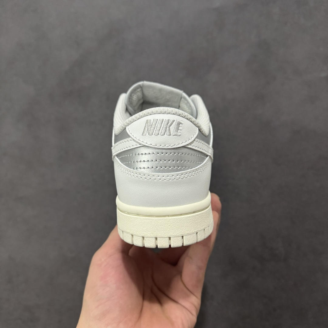 图片[4]-【YC版本】Nike Dunk Low Retro ‘DIY高端定制’耐克 低帮休闲运动板鞋 原装头层材料 用料绝不含糊 独家版型蒸餾加工帶來的是更好的视觉和脚感体验 清洁度 电绣工艺 皮料切割干净无任何毛边 细节完美（配件20） 货号：IB7311-001 尺码：35.5-42带半码 编码：HXSB250260-选品中心