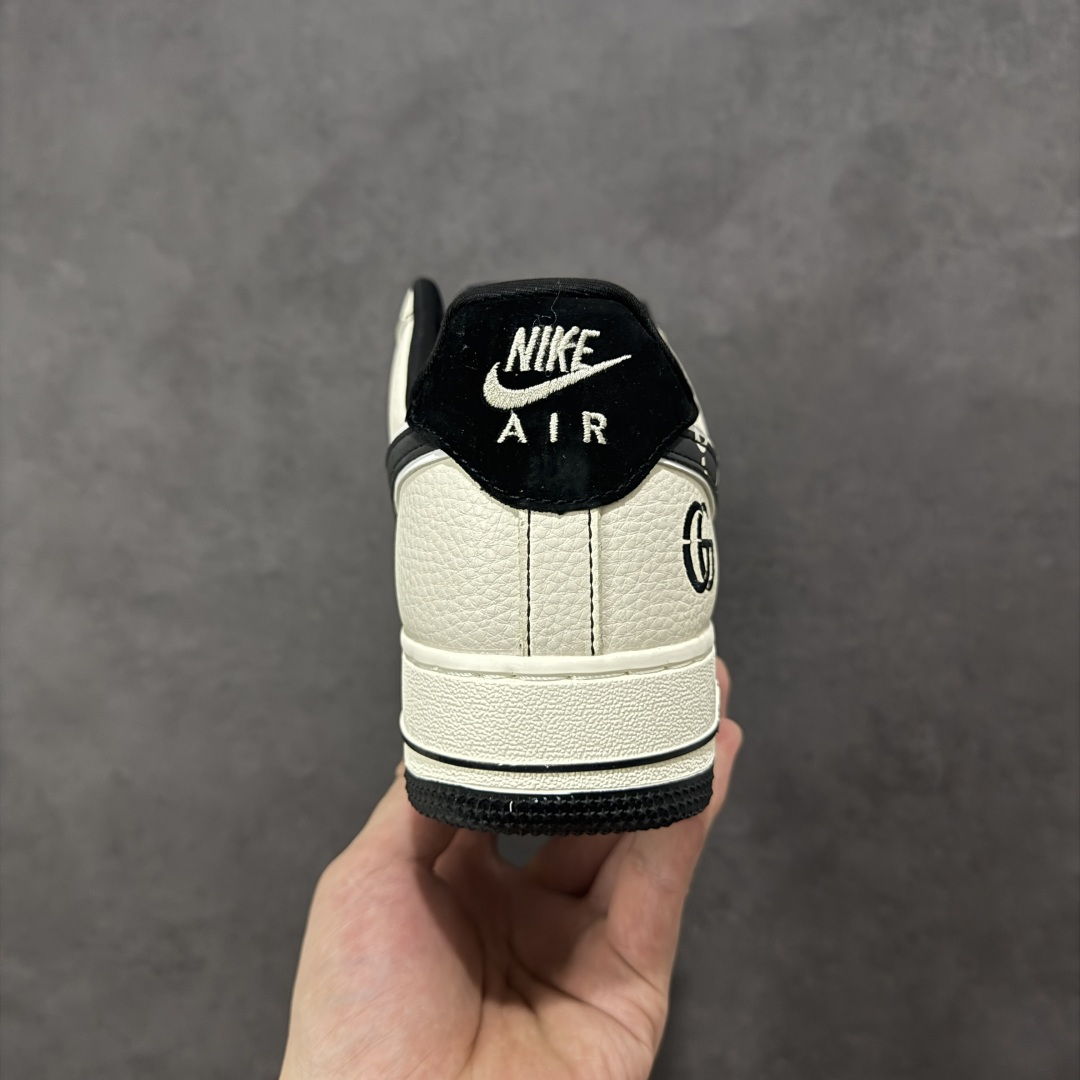 图片[4]-【定制版】NIke Air Force 1 \’07 Low 古驰联名 空军一号低帮 运动鞋 休闲鞋 折边针车 工艺难度大 原楦头原纸板 高端定制鞋盒 原厂鞋底 超高清洁度 细节完美 货号：SY1388-018 尺码：36 36.5 37.5 38 38.5 39 40 40.5 41 42 42.5 43 44 44.5 45 编码：HXSA310320-选品中心