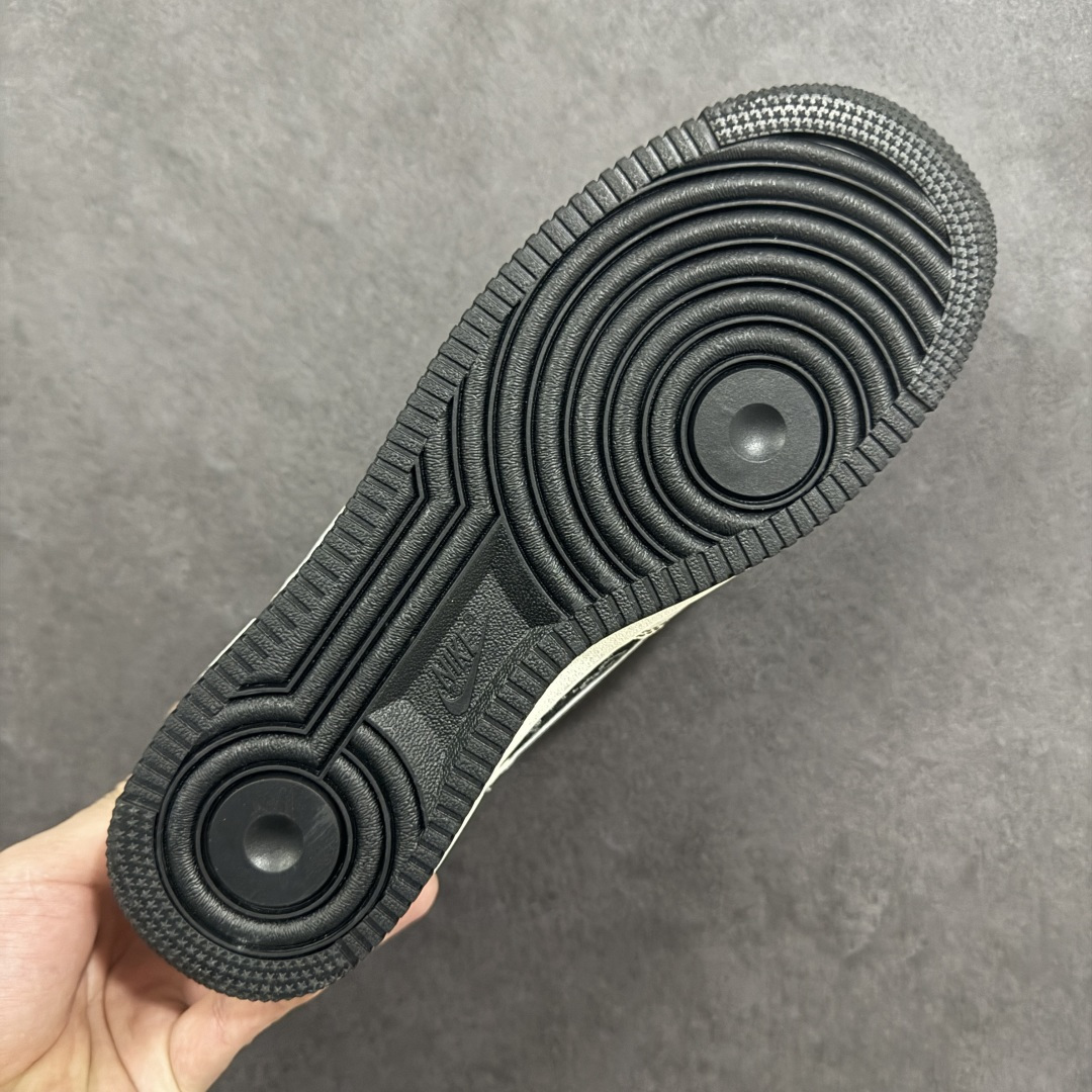 图片[9]-【定制版】NIke Air Force 1 \’07 Low 古驰联名 空军一号低帮 运动鞋 休闲鞋 折边针车 工艺难度大 原楦头原纸板 高端定制鞋盒 原厂鞋底 超高清洁度 细节完美 货号：SY1388-018 尺码：36 36.5 37.5 38 38.5 39 40 40.5 41 42 42.5 43 44 44.5 45 编码：HXSA310320-选品中心