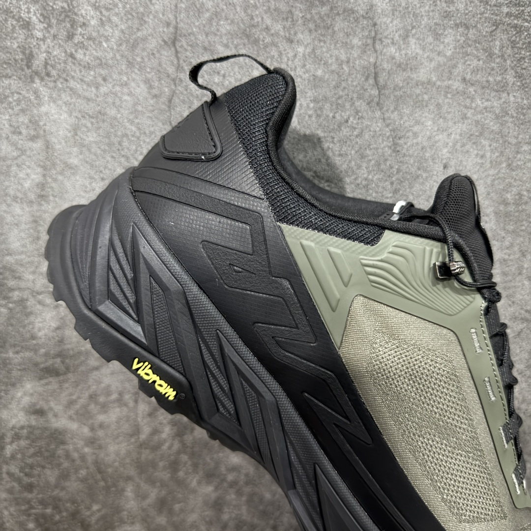 图片[7]-【莞产纯原版】可隆KOLON SPORT Move Alpha Lite舒适柔软 防水支撑轻便回弹 低帮 徒步鞋 黑绿色 脚感软到像踩云朵☁️—鞋面柔软贴合脚型，走石子路也不硌脚；防滑V黄金大底纹路深似锯齿，泥地、陡坡都稳稳拿捏，下雨天也不怕打滑。黑色耐脏又百搭，日常穿去上班是低调质感，进山徒步是可靠装备，从城市到山野，一双鞋承包所有 “出走计划” 尺码：39-45-选品中心