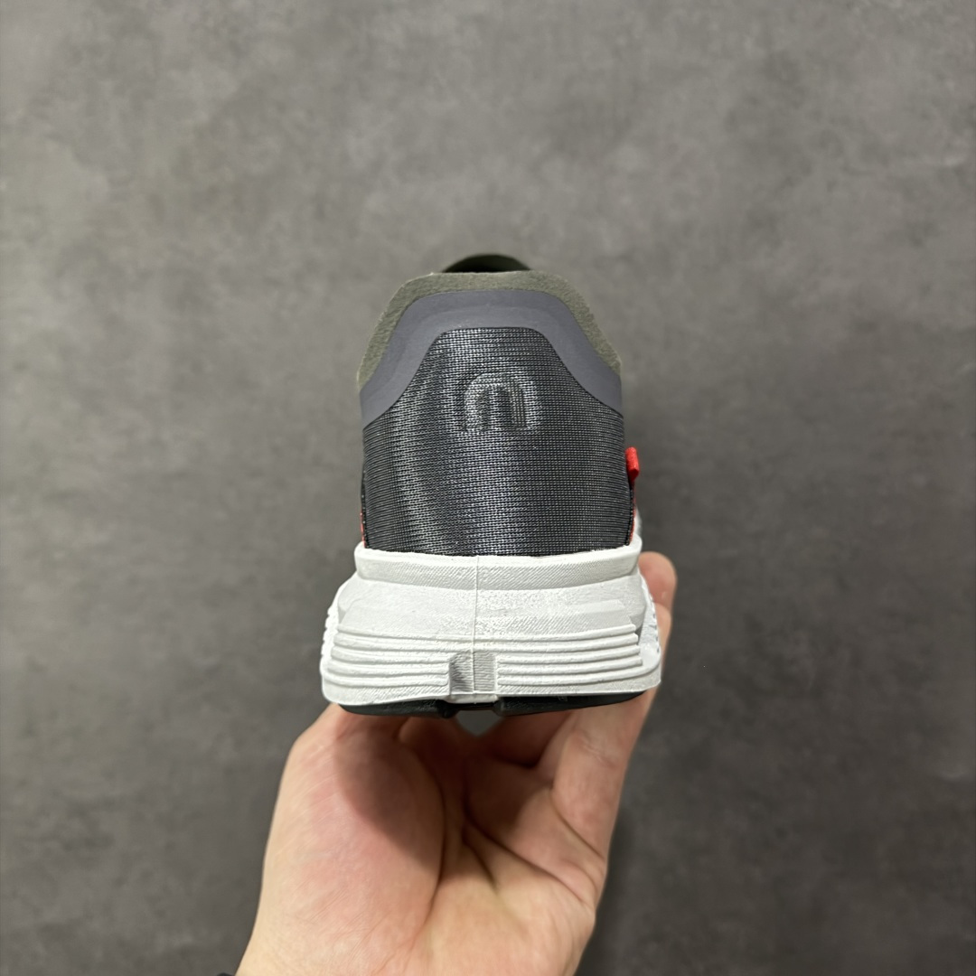 图片[4]-【公司级】On昂跑 Cloud 6 轻量运动休闲鞋 轻量透气的工程网格结合环保人造麂皮 衬托出活力醒目的视觉效果 饰有品牌Logo的TPU鞋带扣 让系带方式别具一格 是日常穿搭旅行和城市探索的理想之选 货号：3MF10683231 尺码：36-45 编码：HXSB210220-选品中心