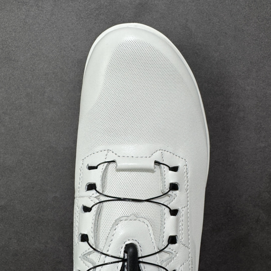 图片[8]-【公司级】ECCO爱步纽扣新款运动鞋男2025年新款低帮小白鞋 高尔夫健步C4 130424-51227 面料臻选小牛皮材质 鞋口袜套做法 包裹性舒适性特别好 核心科技大底PU/TPU组合（轻便 Q弹） 减震效果很赞 上脚超级舒服！ 尺码：39-44 编码：XYC350360-选品中心