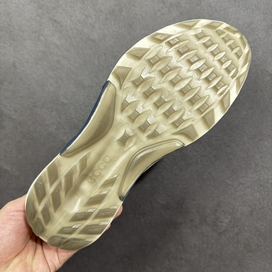 图片[9]-【公司级】ECCO爱步纽扣新款运动鞋男2025年新款低帮小白鞋 高尔夫健步C4 130424-51227 面料臻选小牛皮材质 鞋口袜套做法 包裹性舒适性特别好 核心科技大底PU/TPU组合（轻便 Q弹） 减震效果很赞 上脚超级舒服！ 尺码：39-44 编码：XYC350360-选品中心